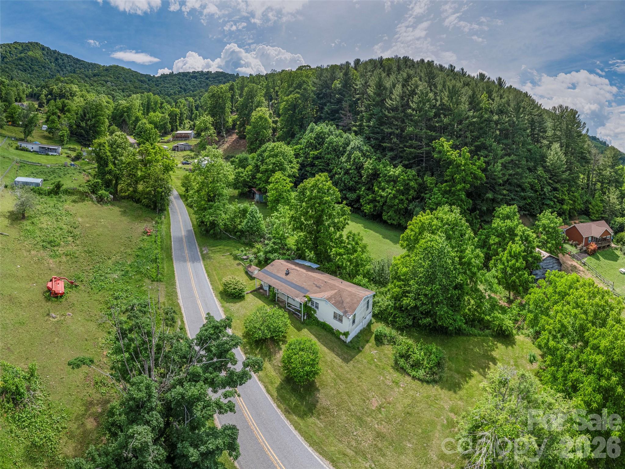 5622 Dutch Cove Road — Canton