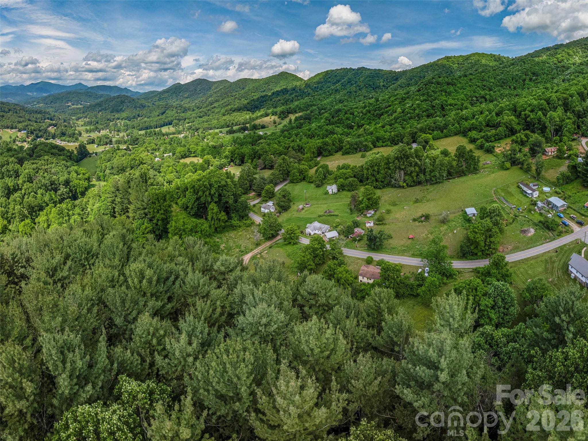 5622 Dutch Cove Road — Canton