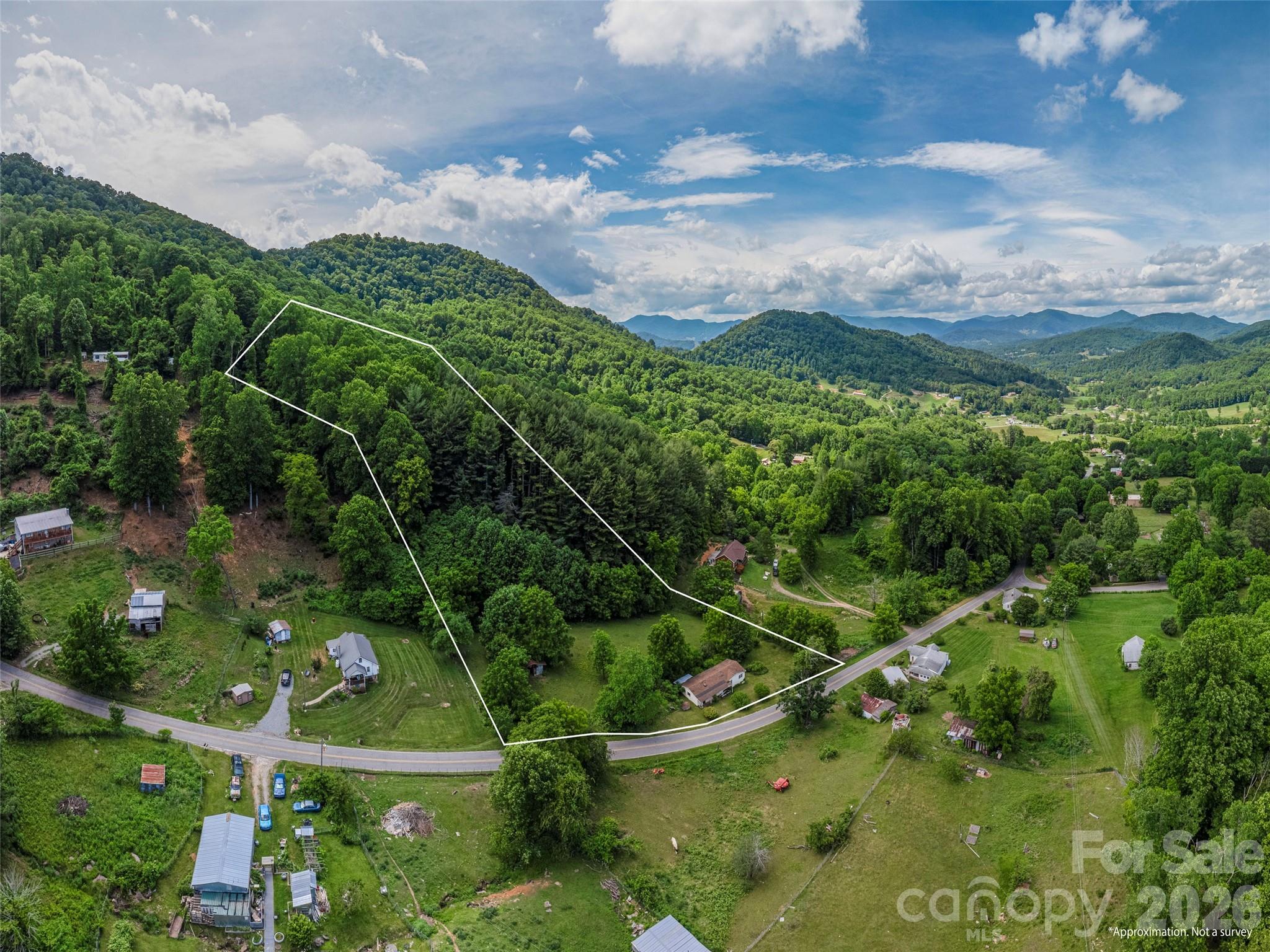 5622 Dutch Cove Road — Canton