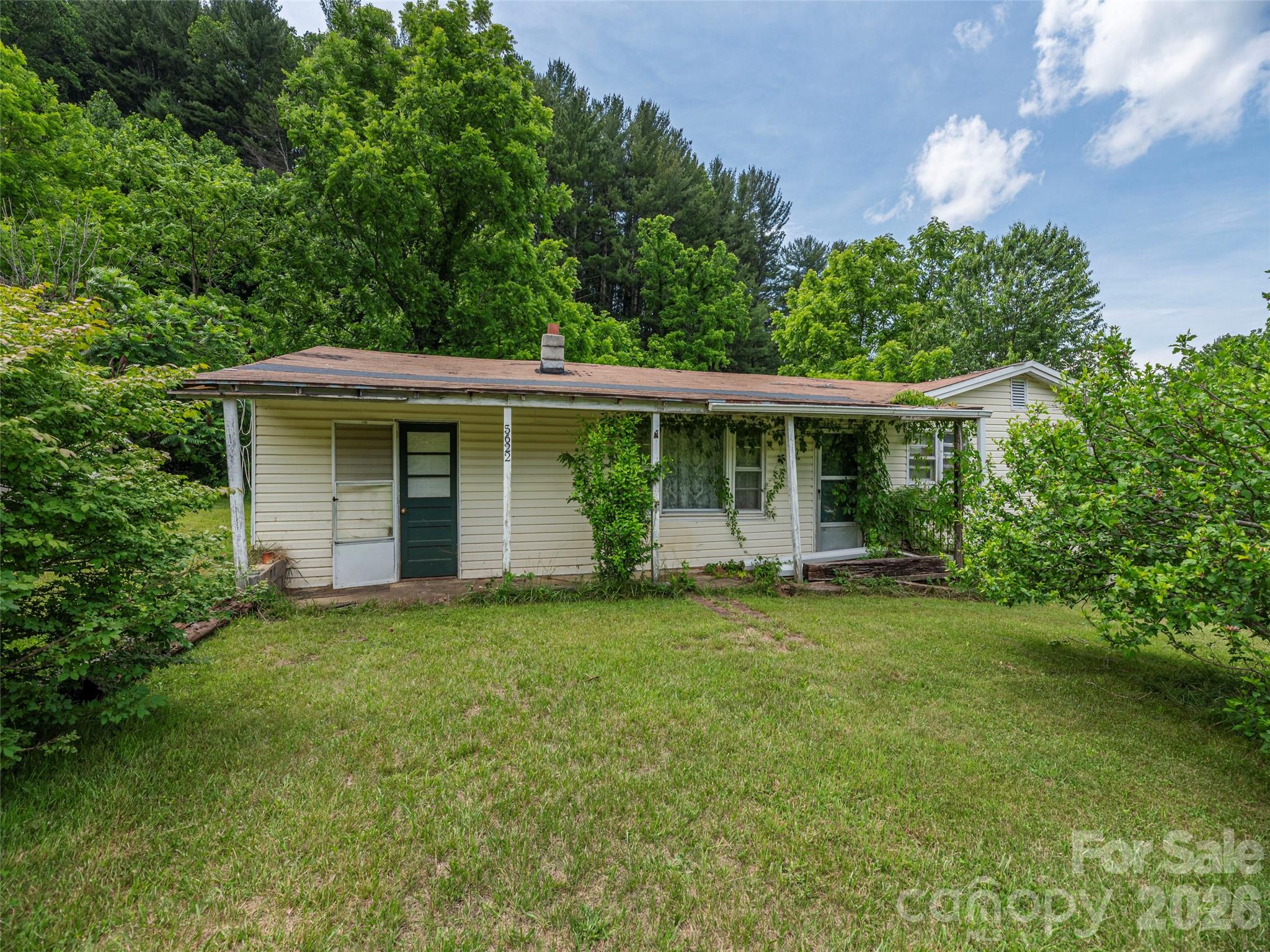 5622 Dutch Cove Road — Canton