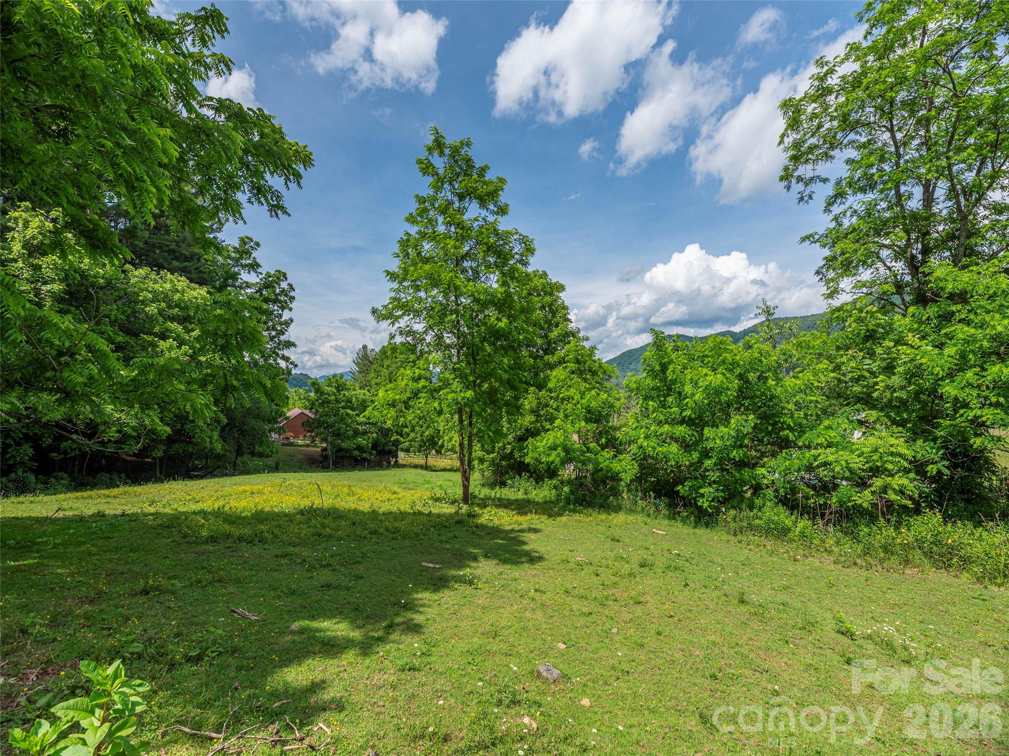 5622 Dutch Cove Road — Canton