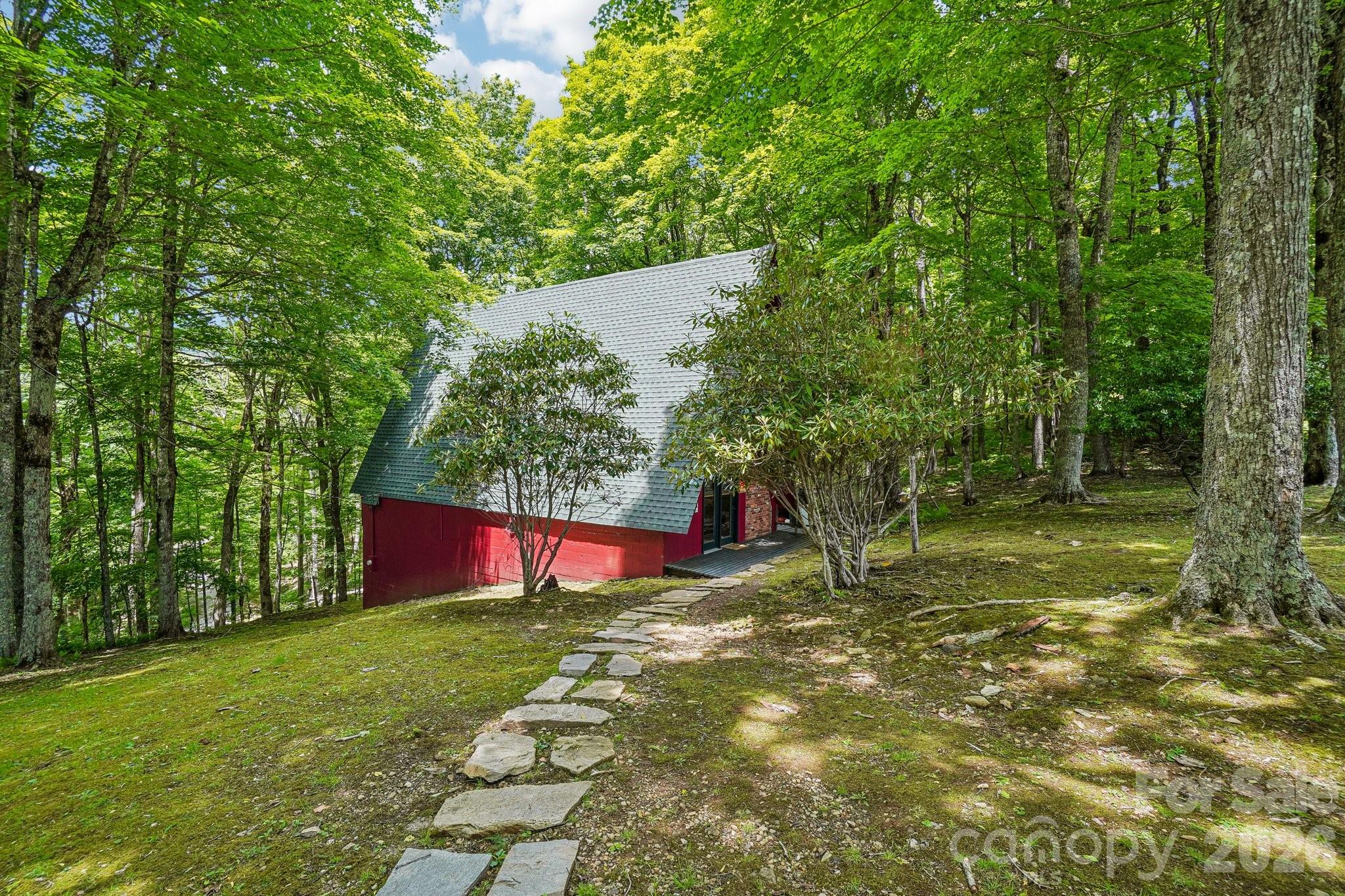 201 Hampton Gap Drive — Mars Hill