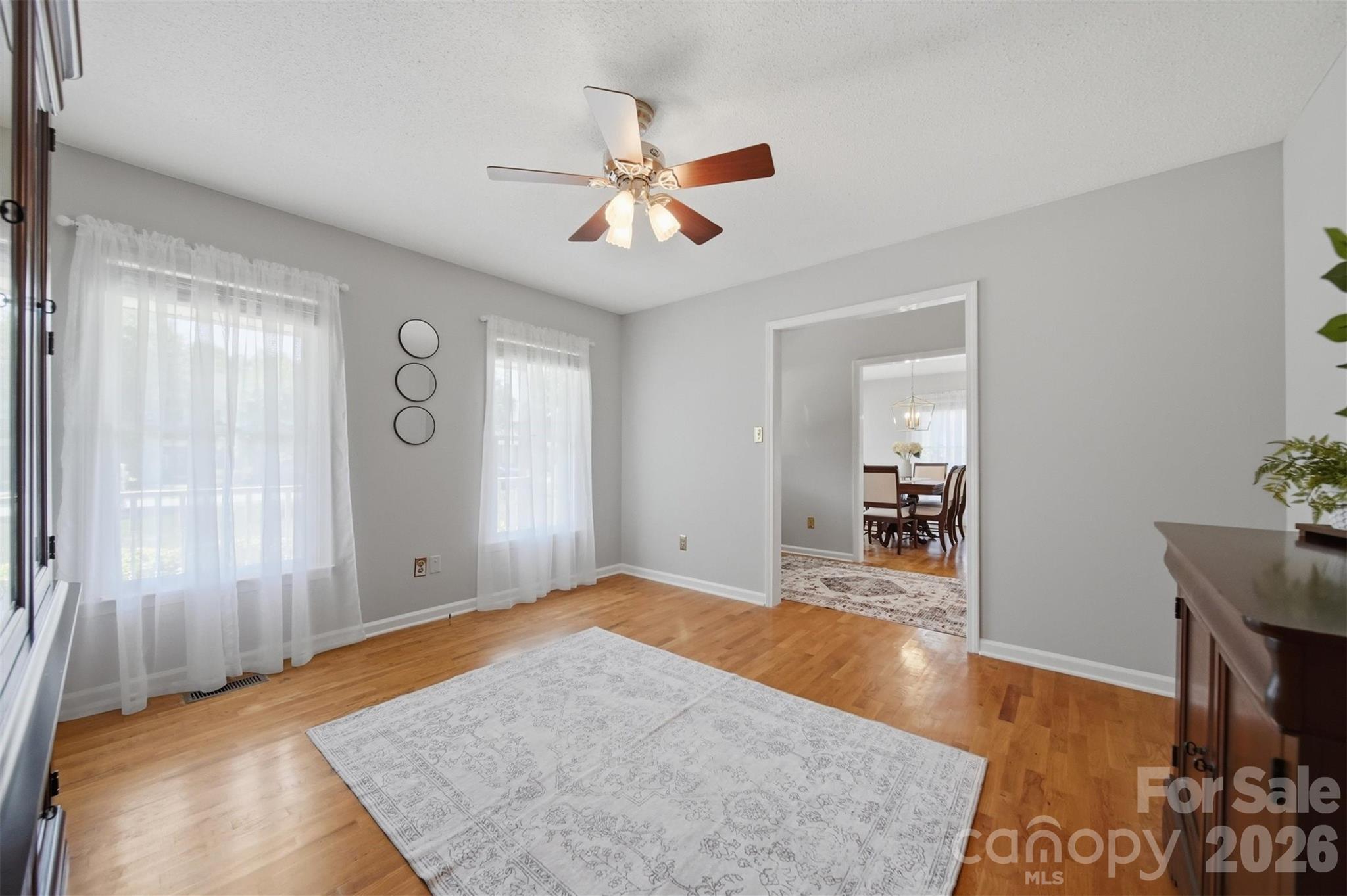 1948 Twin Ponds Drive — Hickory