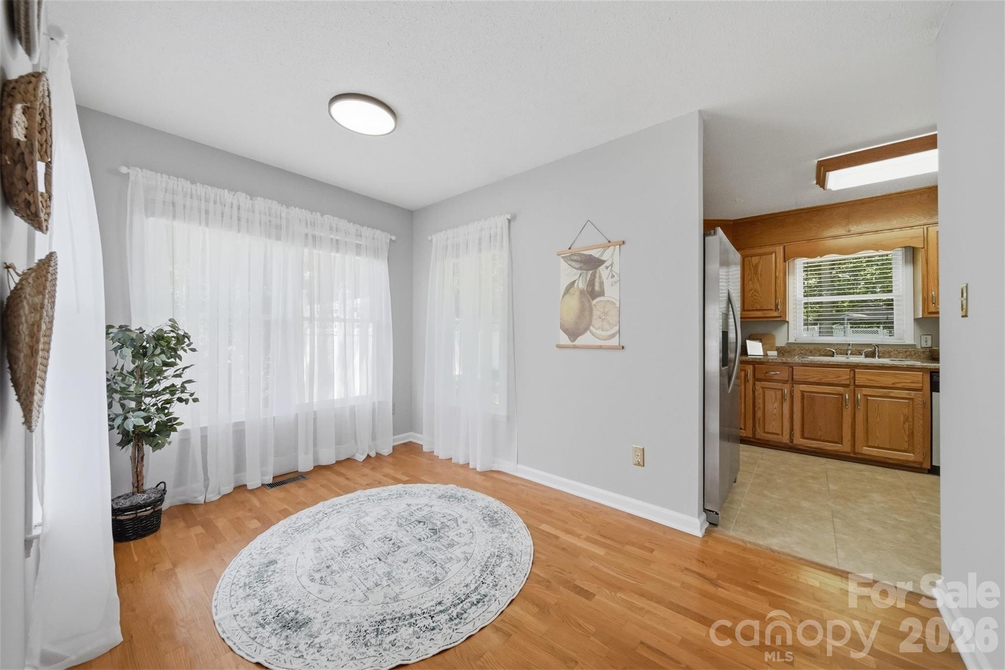 1948 Twin Ponds Drive — Hickory