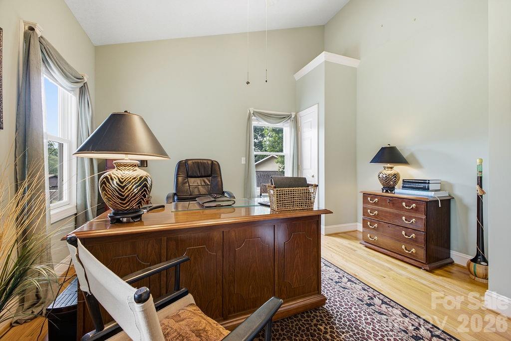 3121 Cove Loop Road — Hendersonville