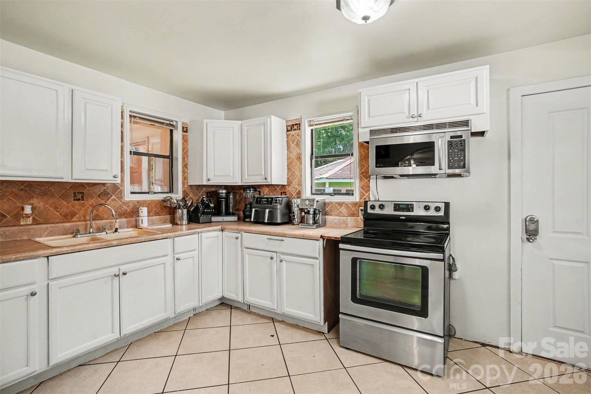 1101 Choyce Avenue — Charlotte