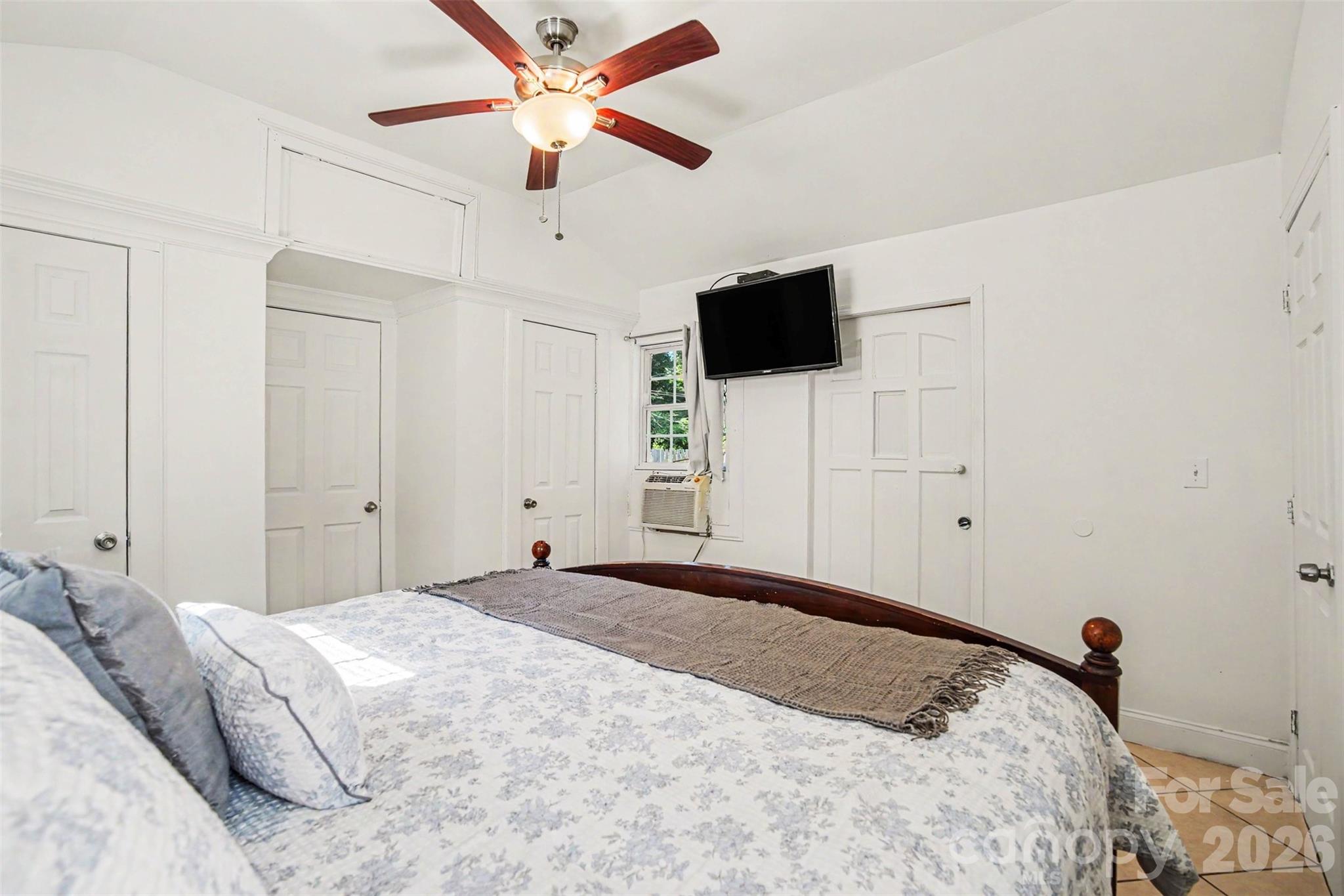 1101 Choyce Avenue — Charlotte