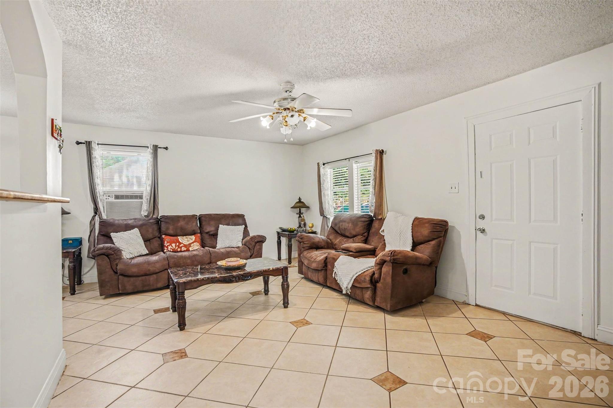 1101 Choyce Avenue — Charlotte