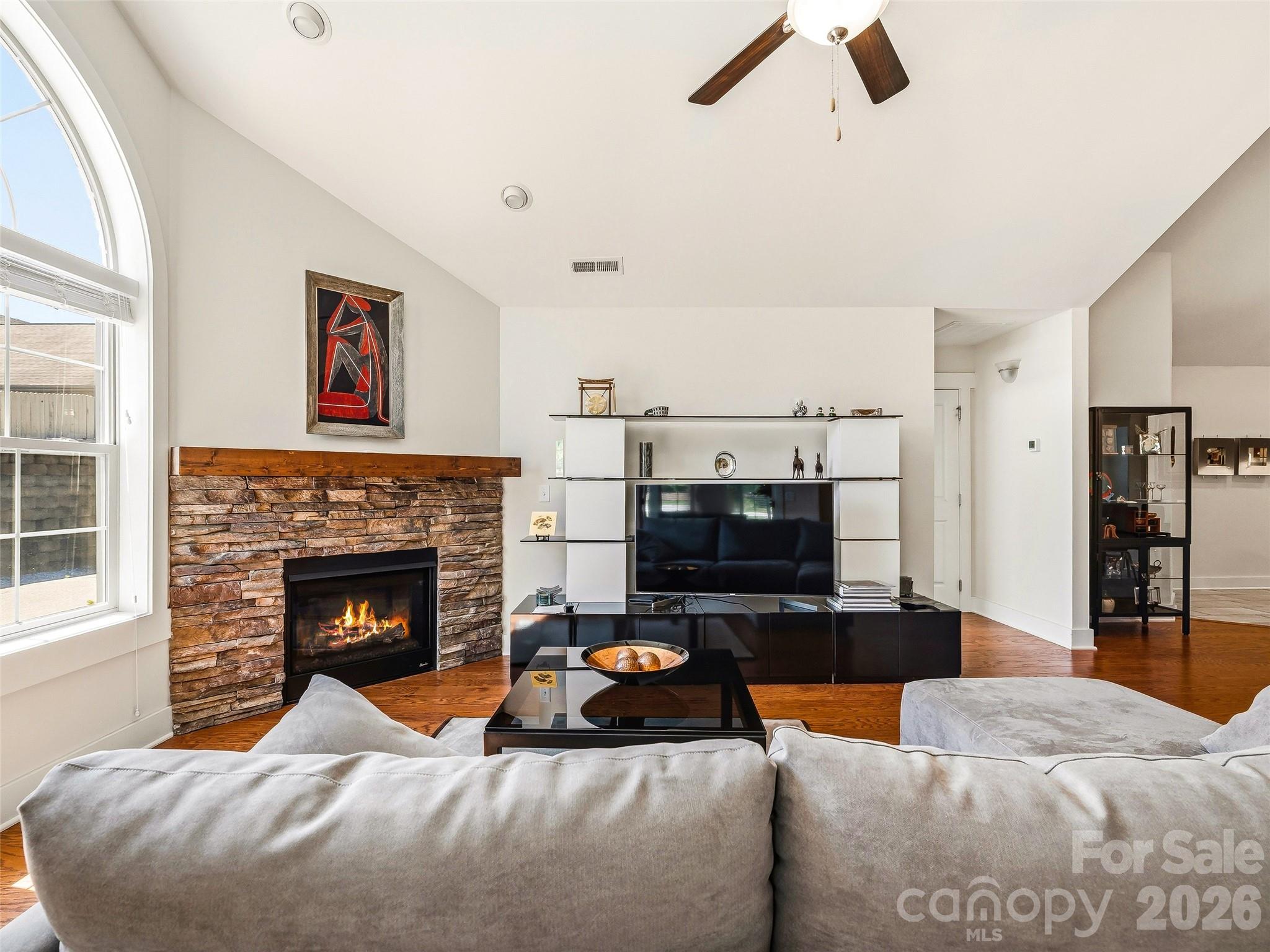 39 Braeburn Way — Flat Rock