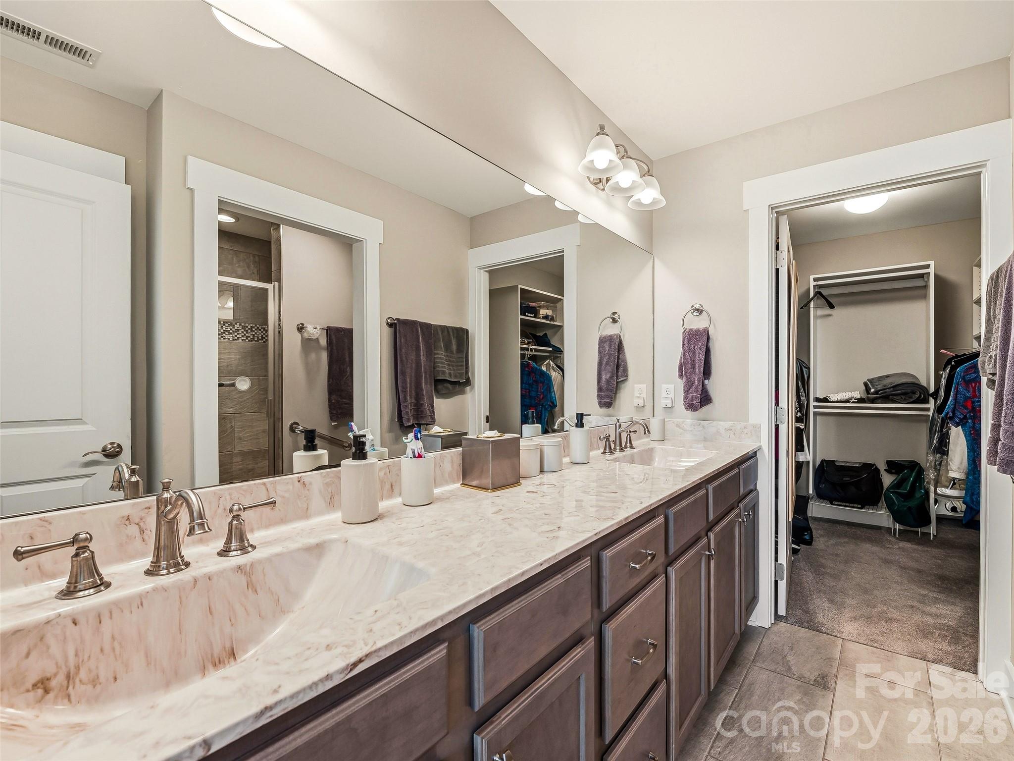 39 Braeburn Way — Flat Rock