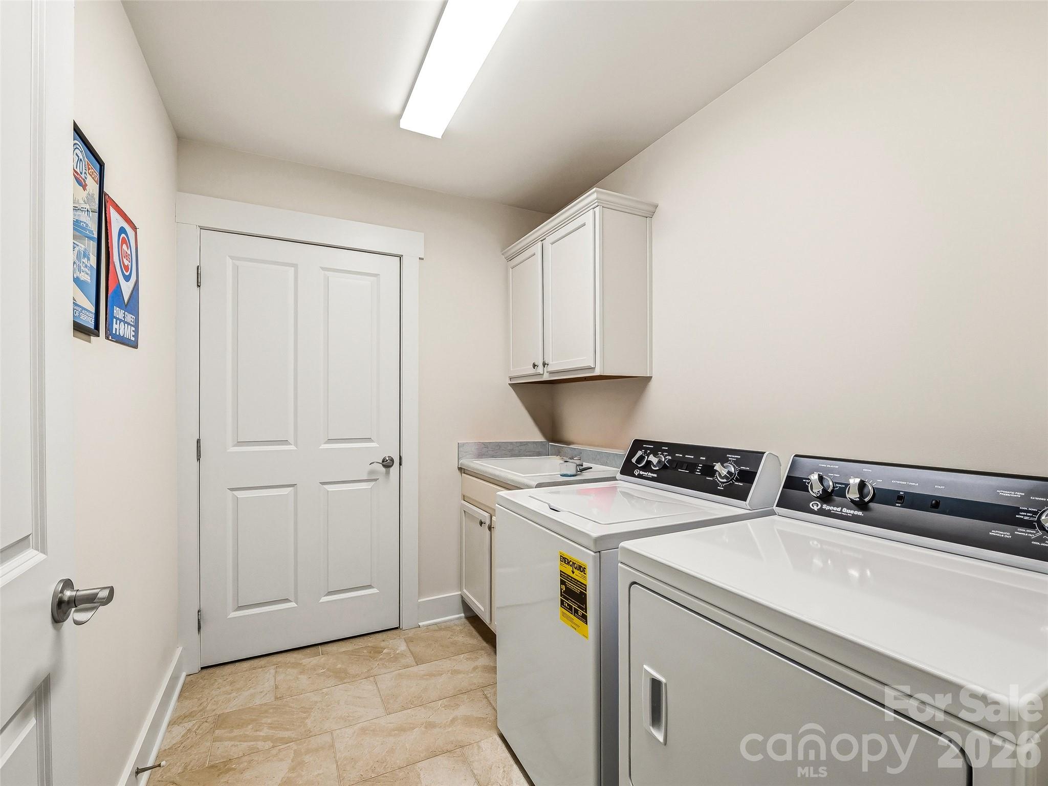 39 Braeburn Way — Flat Rock