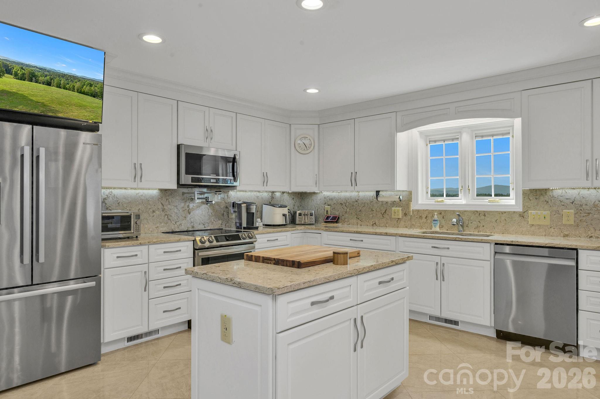 2831 Bethany Ford Road — Roaring River