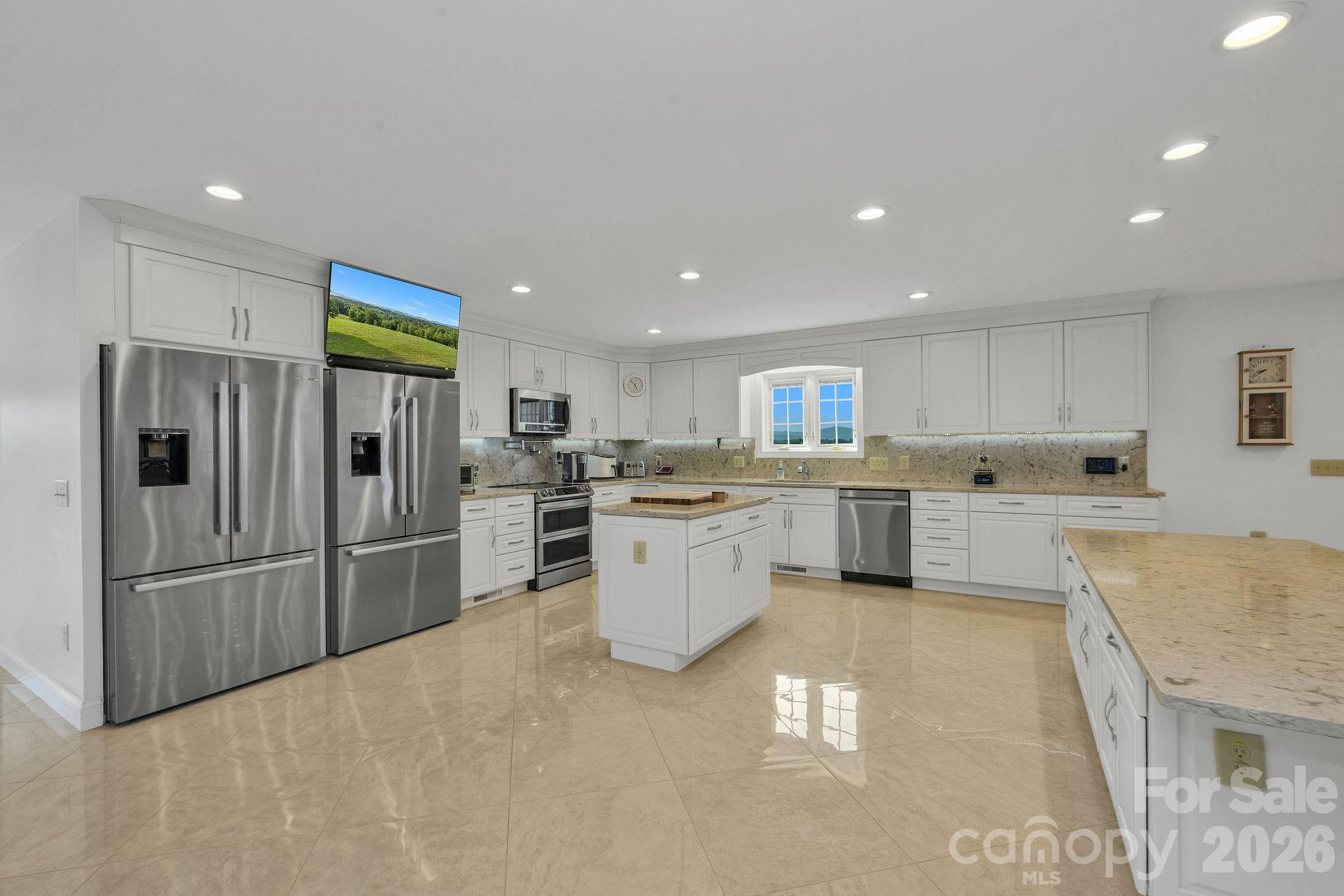 2831 Bethany Ford Road — Roaring River