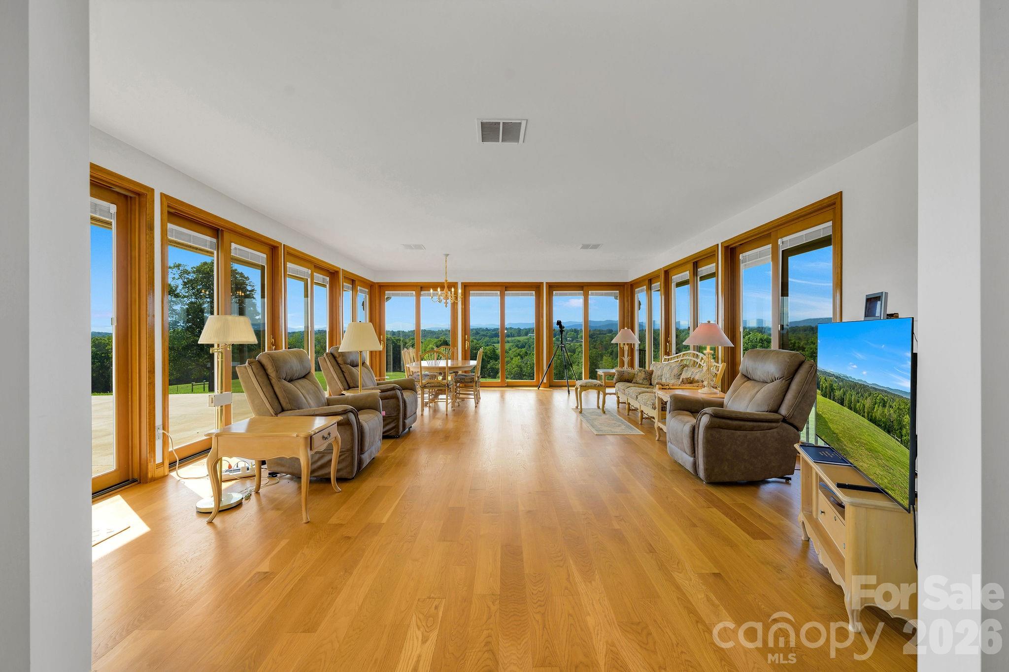 2831 Bethany Ford Road — Roaring River