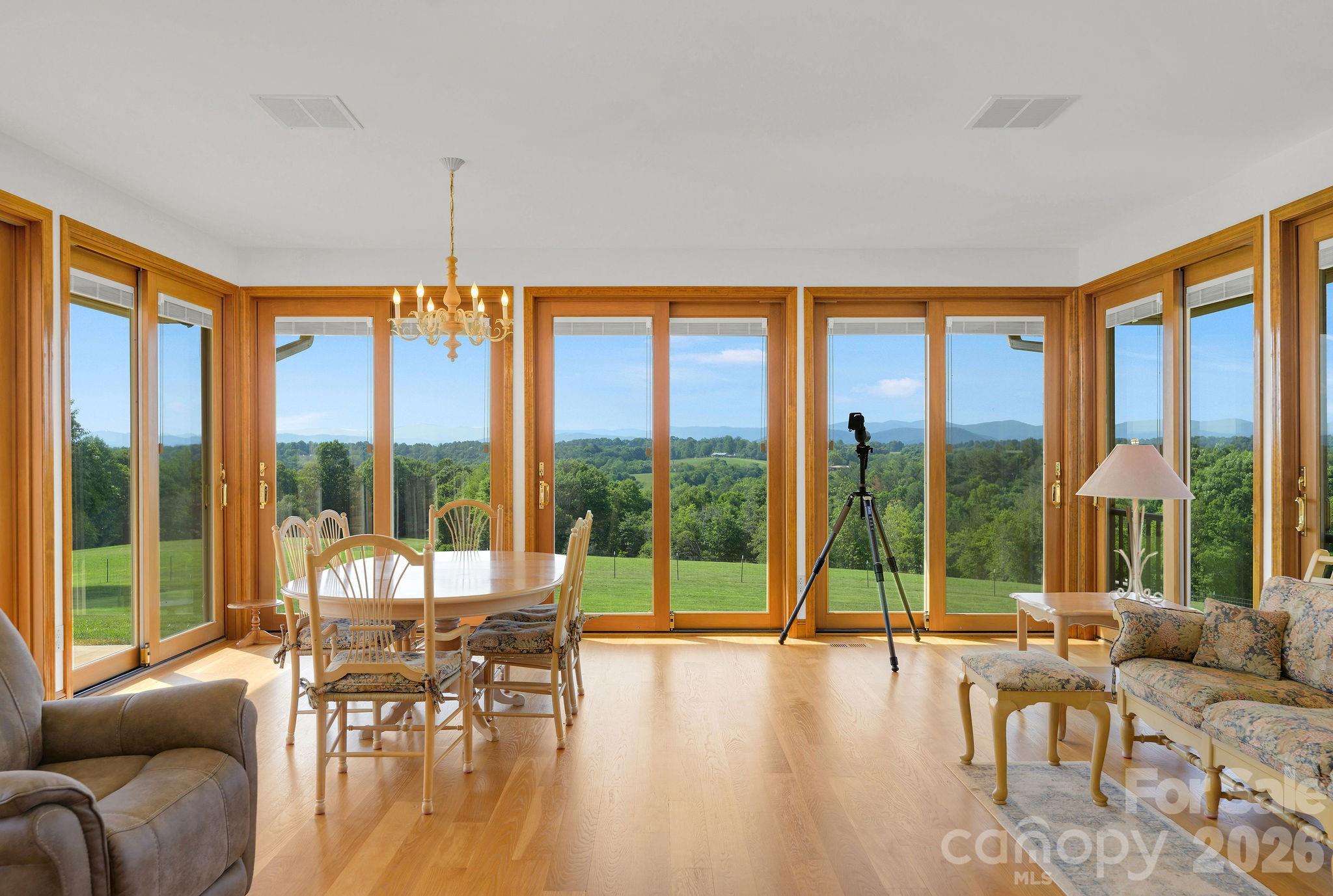 2831 Bethany Ford Road — Roaring River