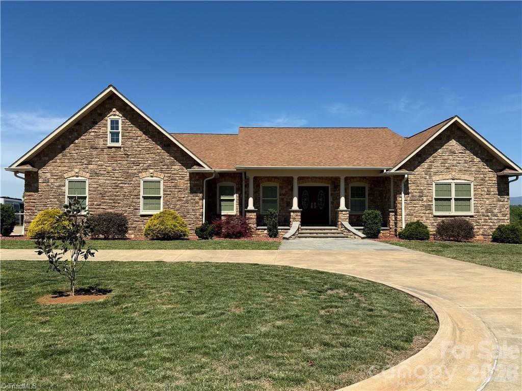 2831 Bethany Ford Road — Roaring River