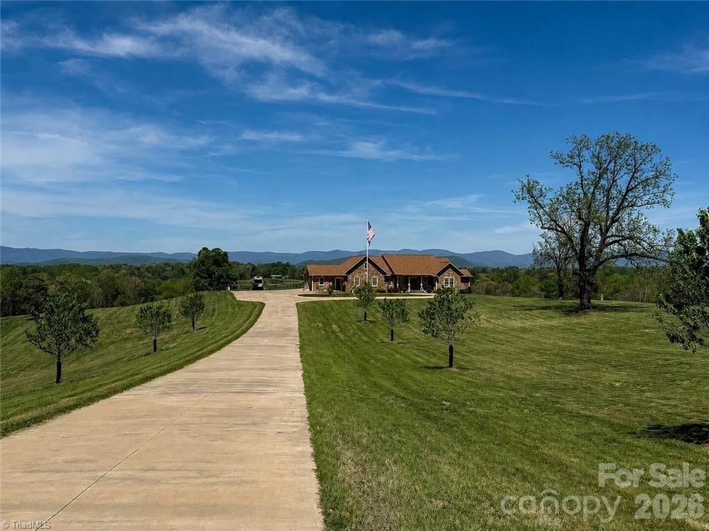 2831 Bethany Ford Road — Roaring River