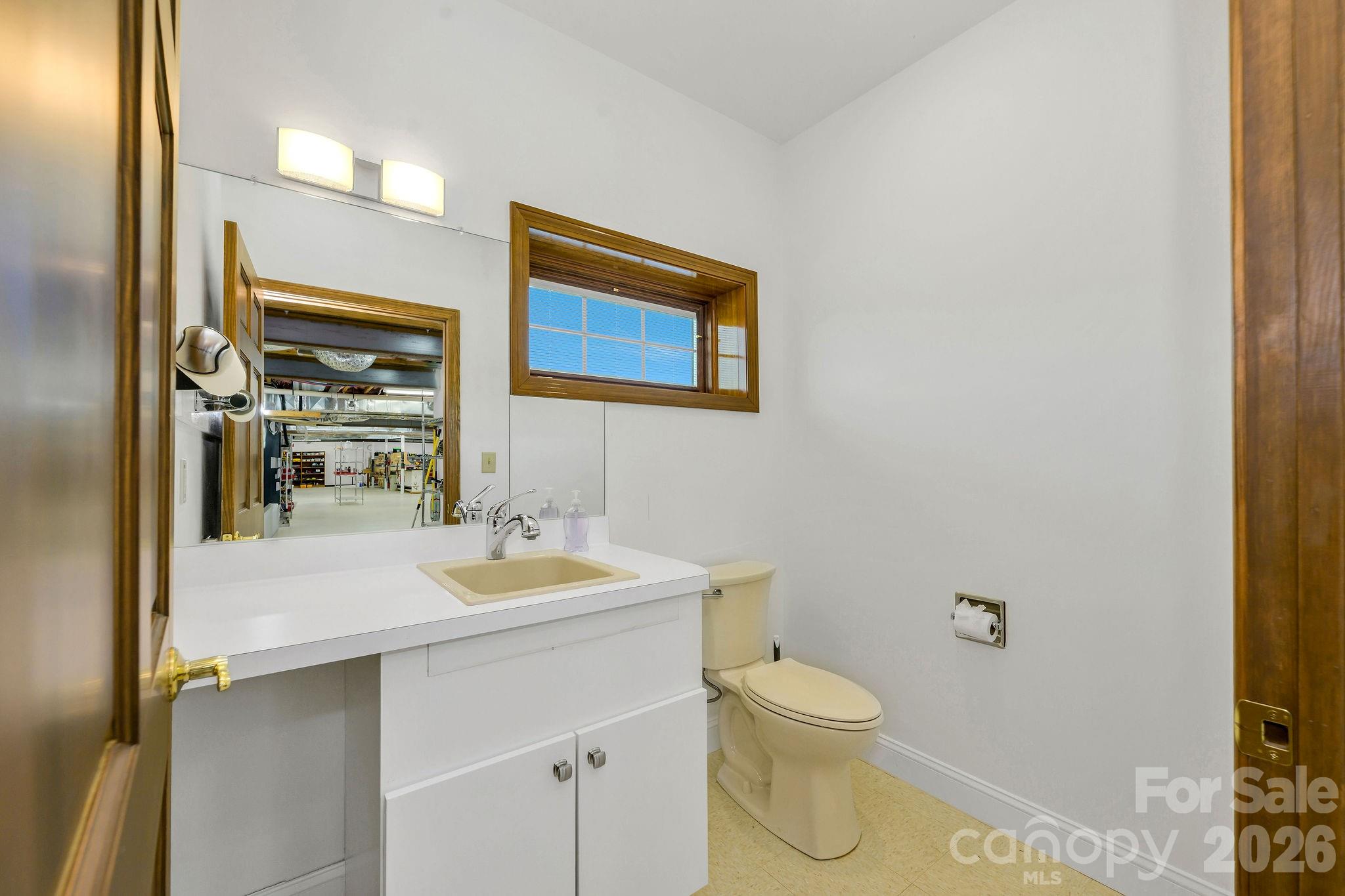 2831 Bethany Ford Road — Roaring River