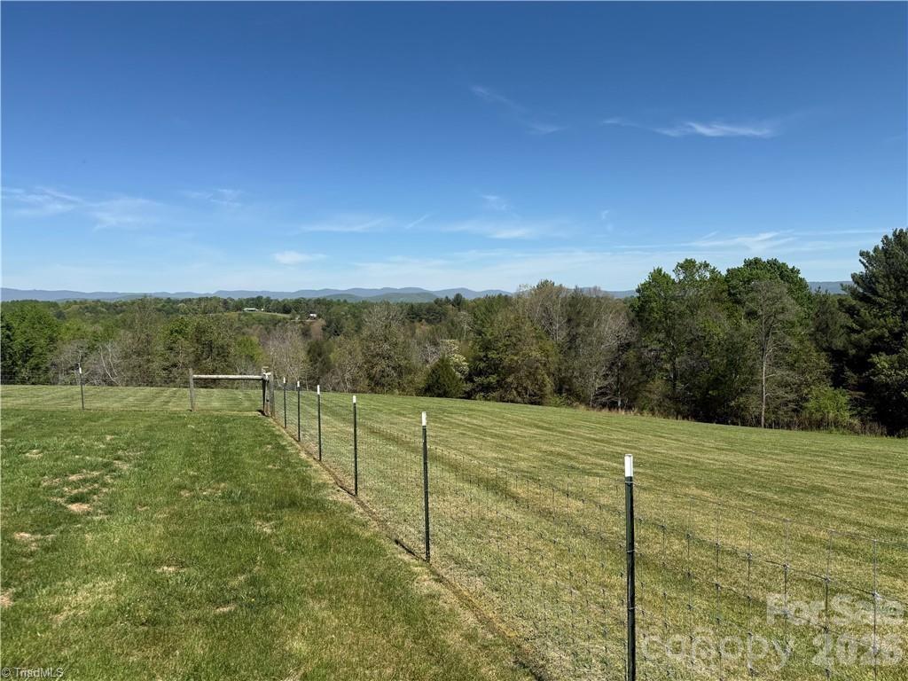 2831 Bethany Ford Road — Roaring River
