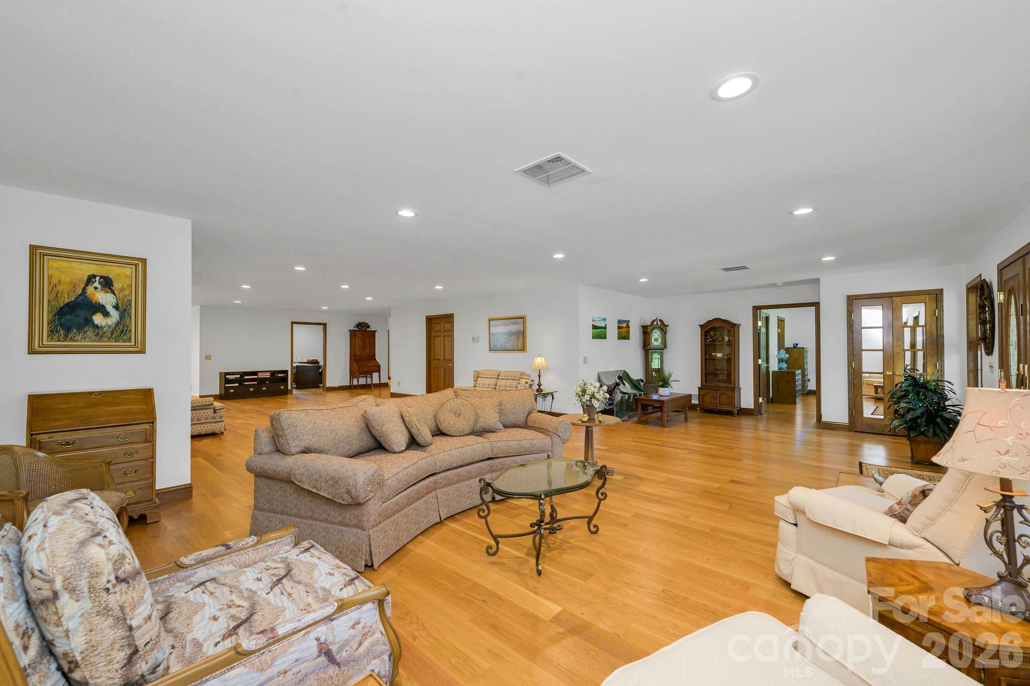 2831 Bethany Ford Road — Roaring River
