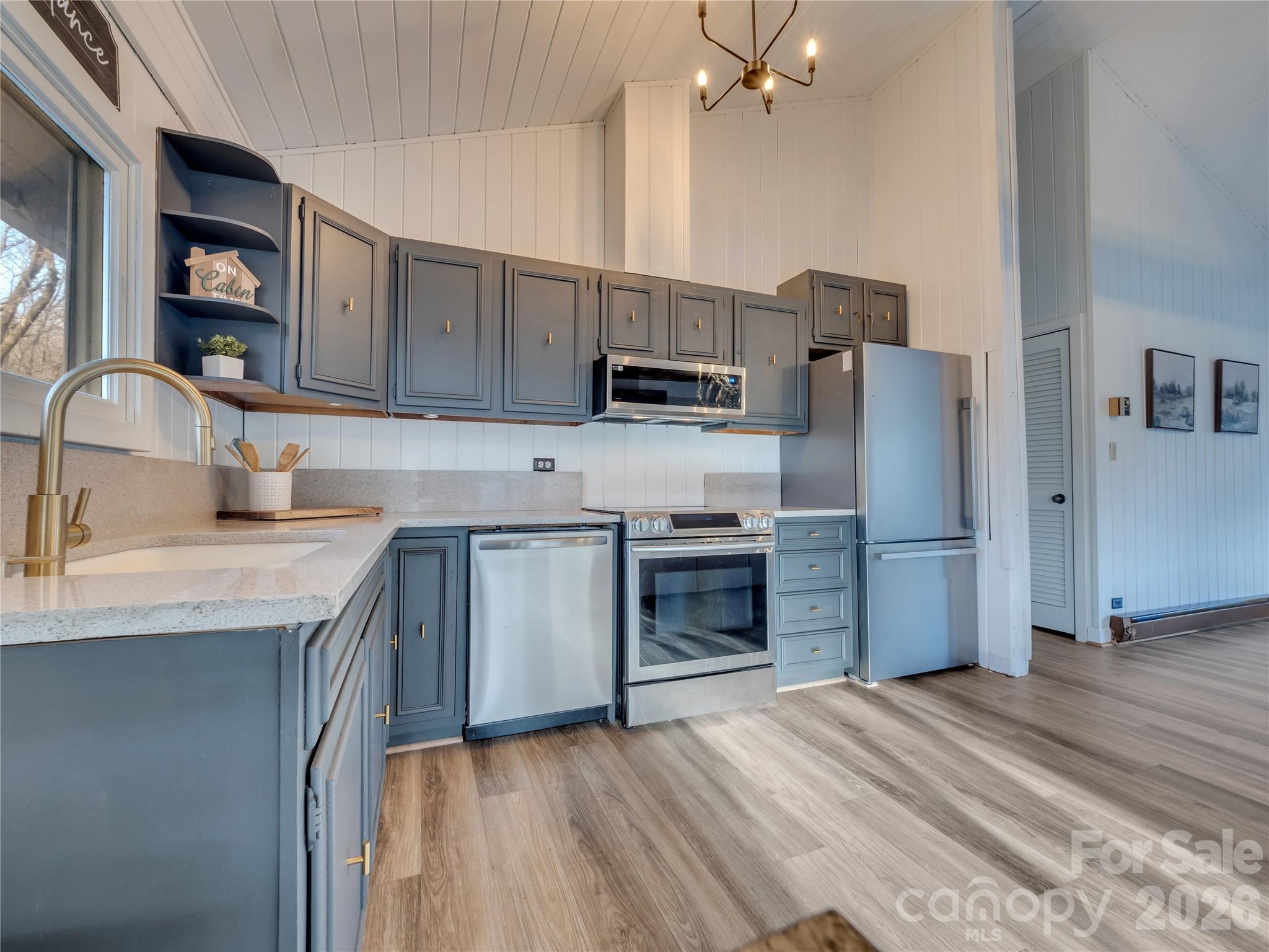 101 Upper Grouse Ridge Road — Beech Mountain