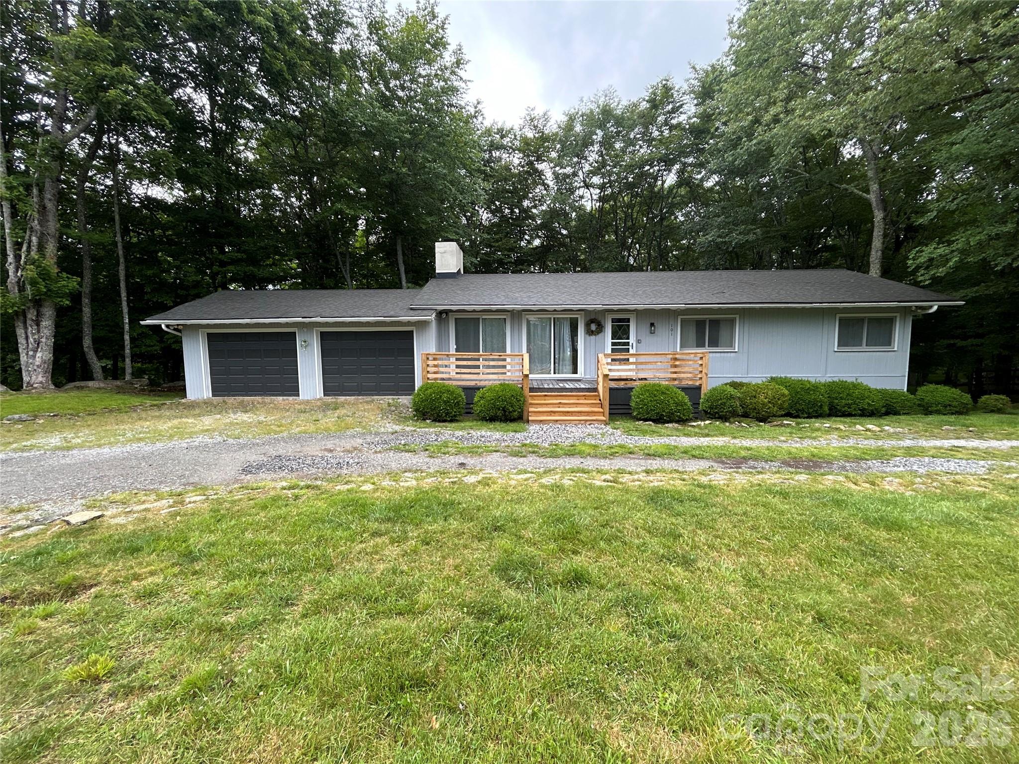 101 Upper Grouse Ridge Road — Beech Mountain