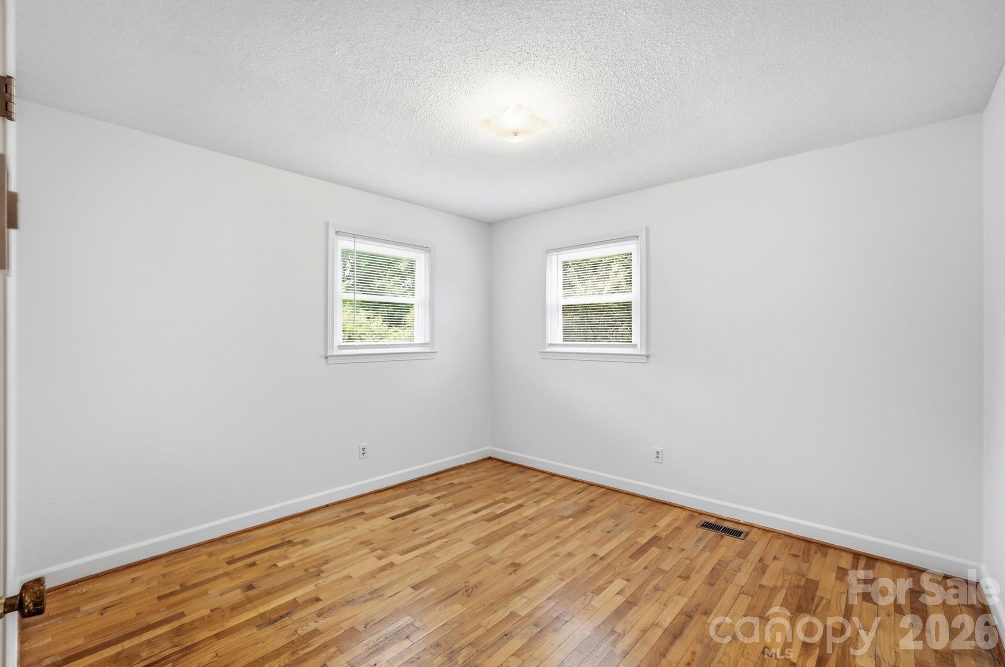 913 Harper Road — Gastonia