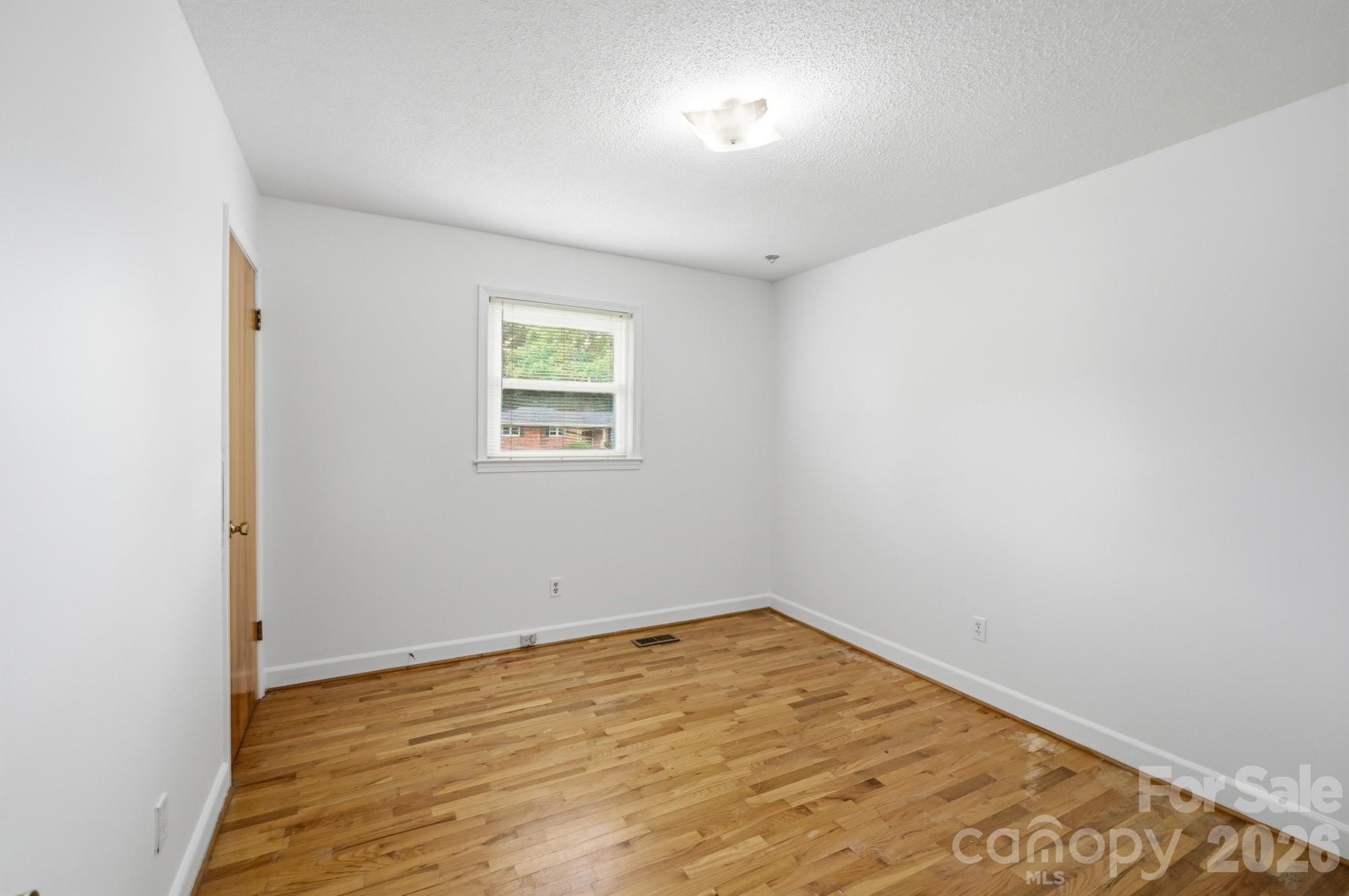 913 Harper Road — Gastonia