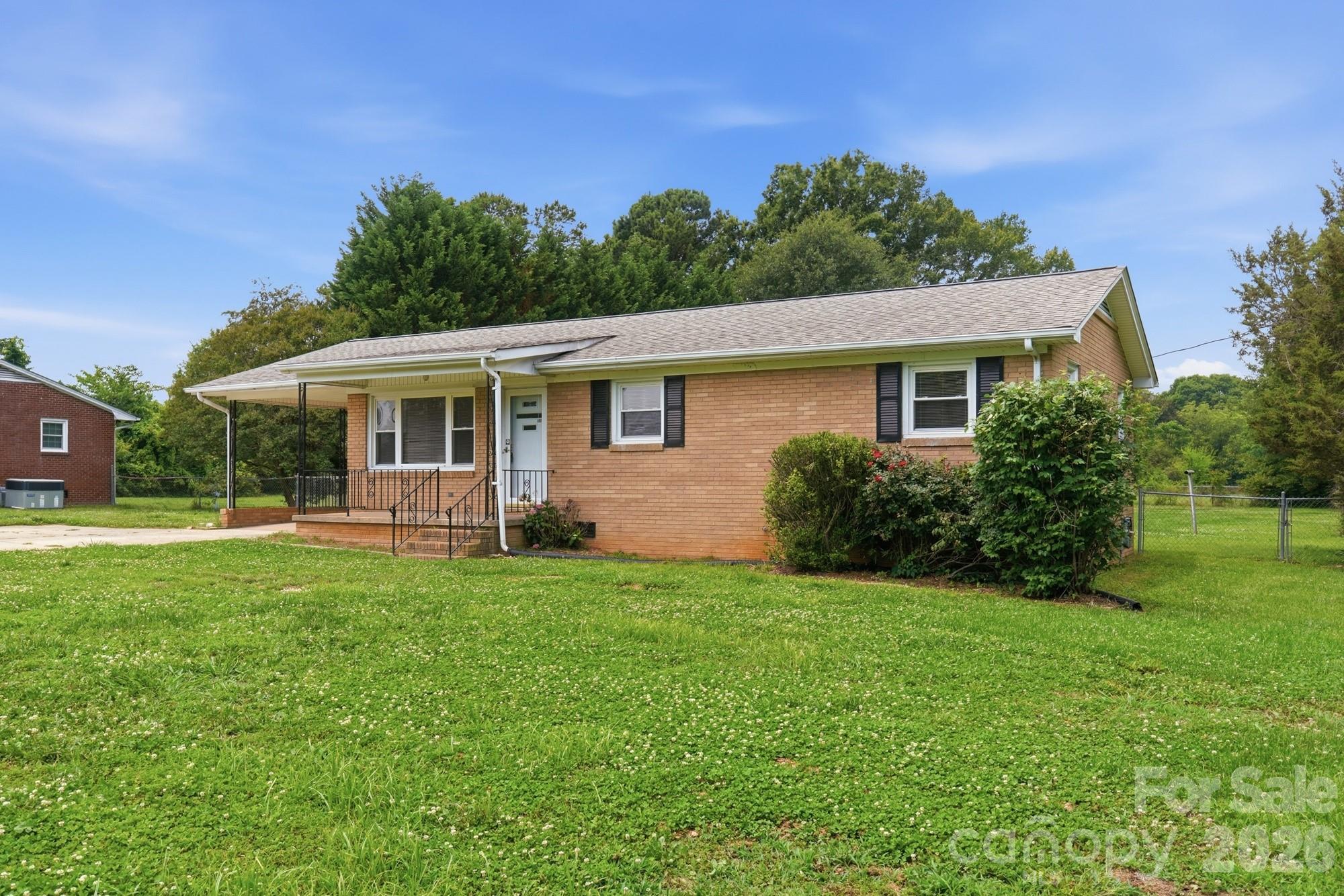 913 Harper Road — Gastonia