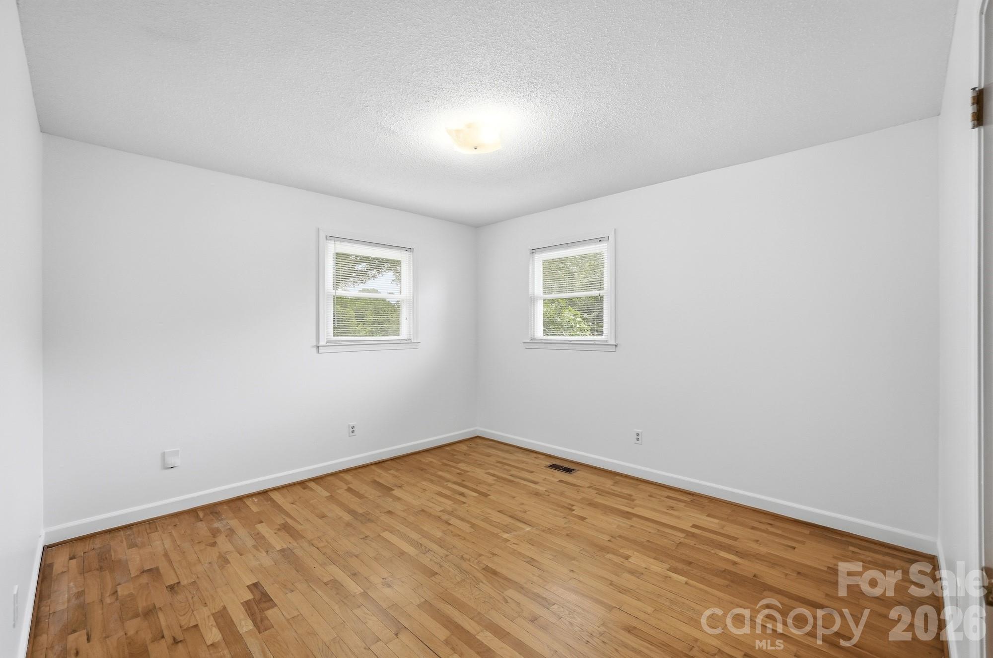 913 Harper Road — Gastonia