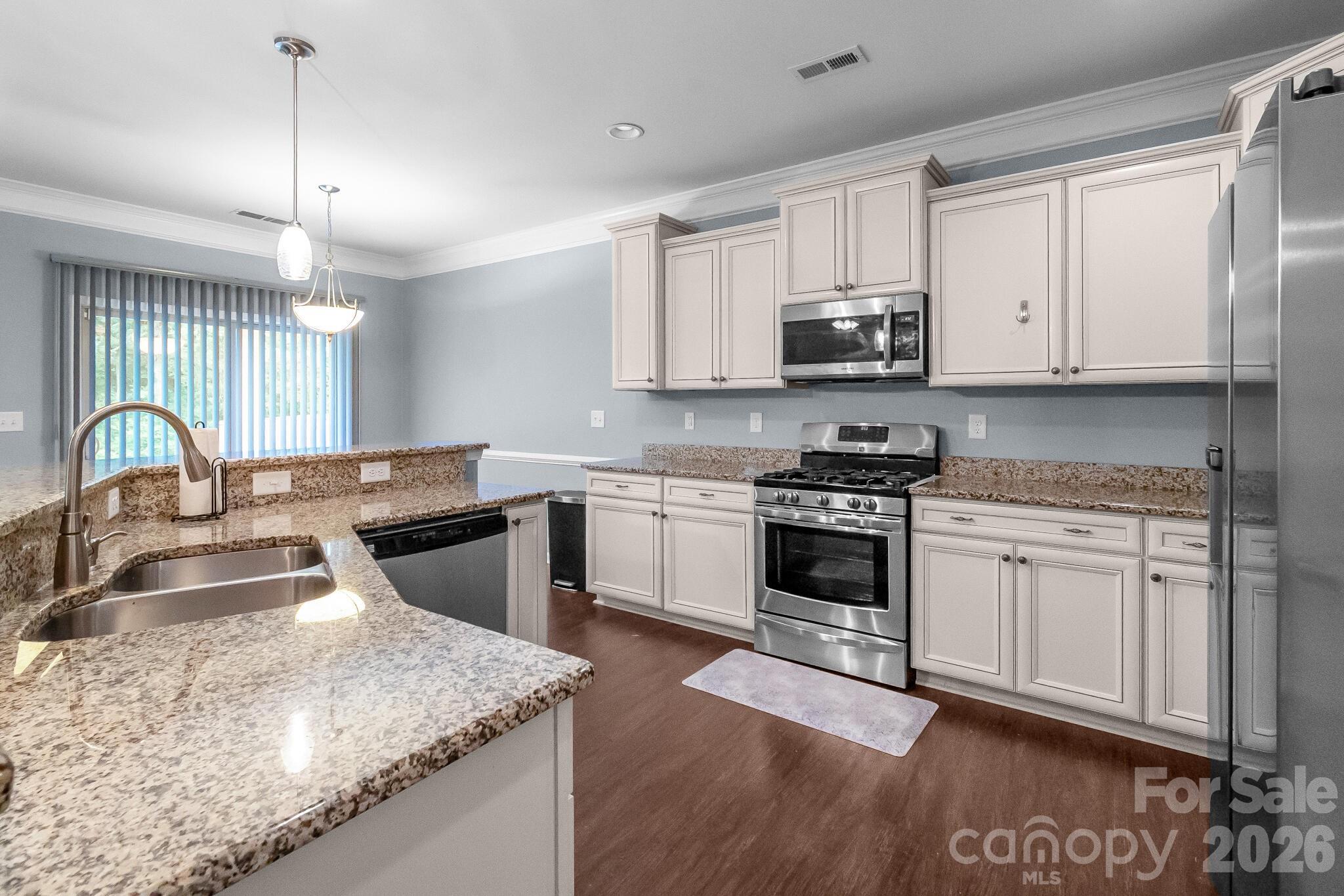 1410 San Gabriel Avenue — Charlotte