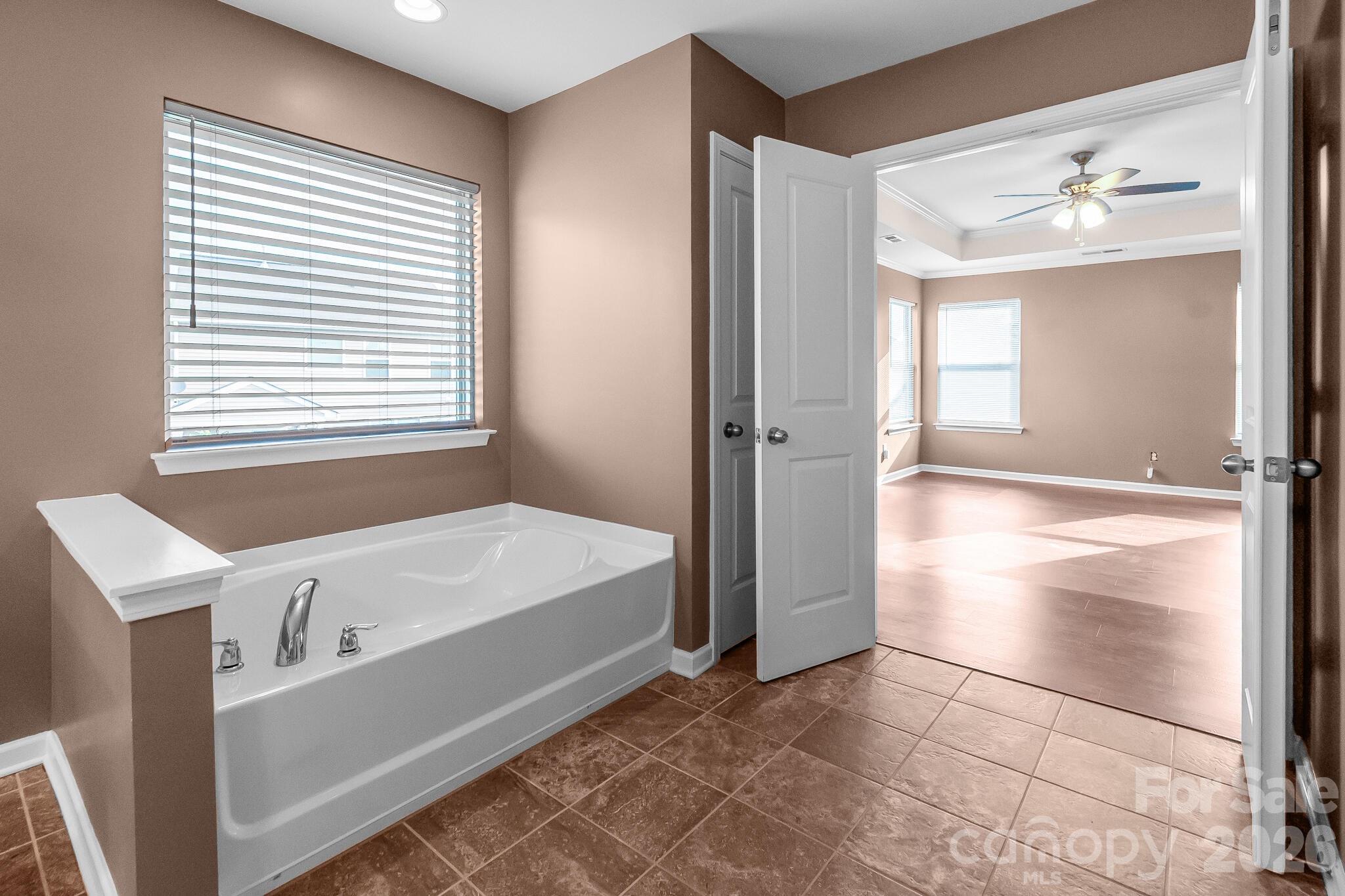 1410 San Gabriel Avenue — Charlotte