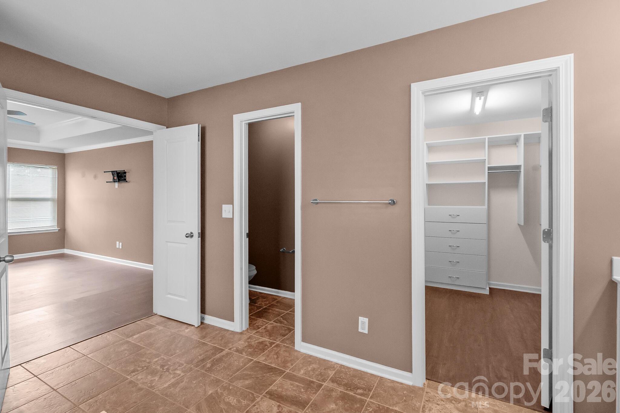 1410 San Gabriel Avenue — Charlotte