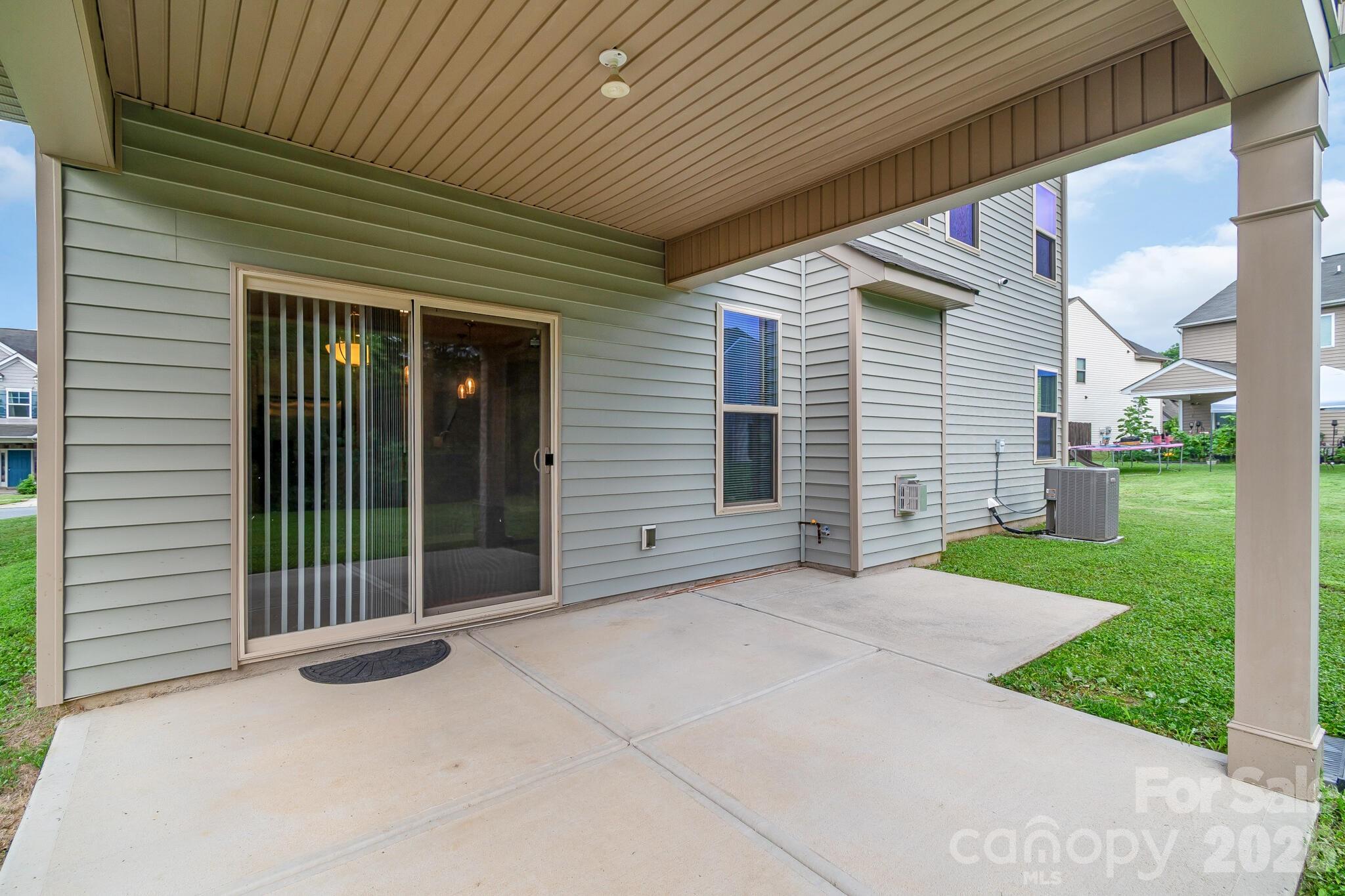 1410 San Gabriel Avenue — Charlotte