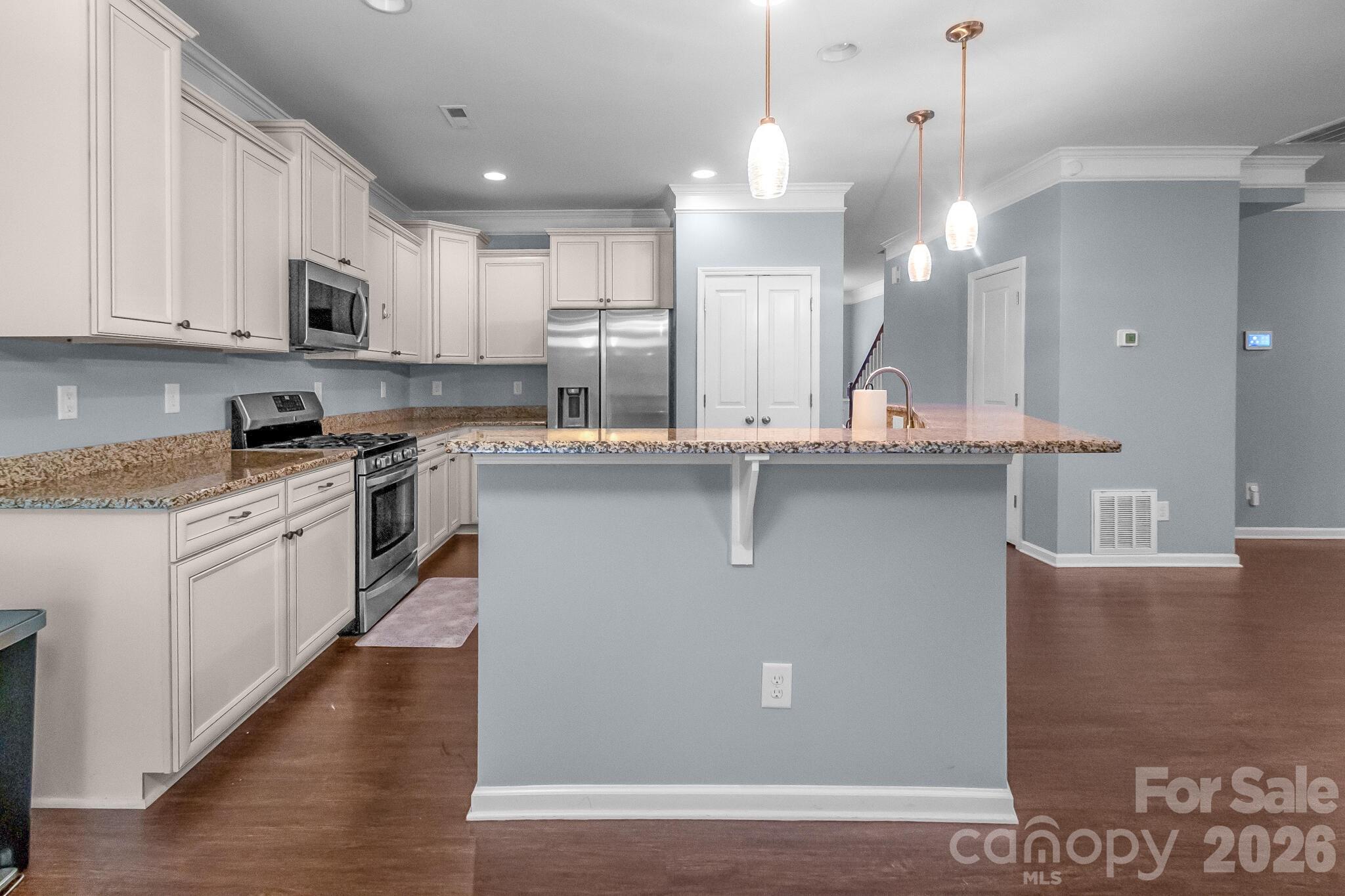 1410 San Gabriel Avenue — Charlotte