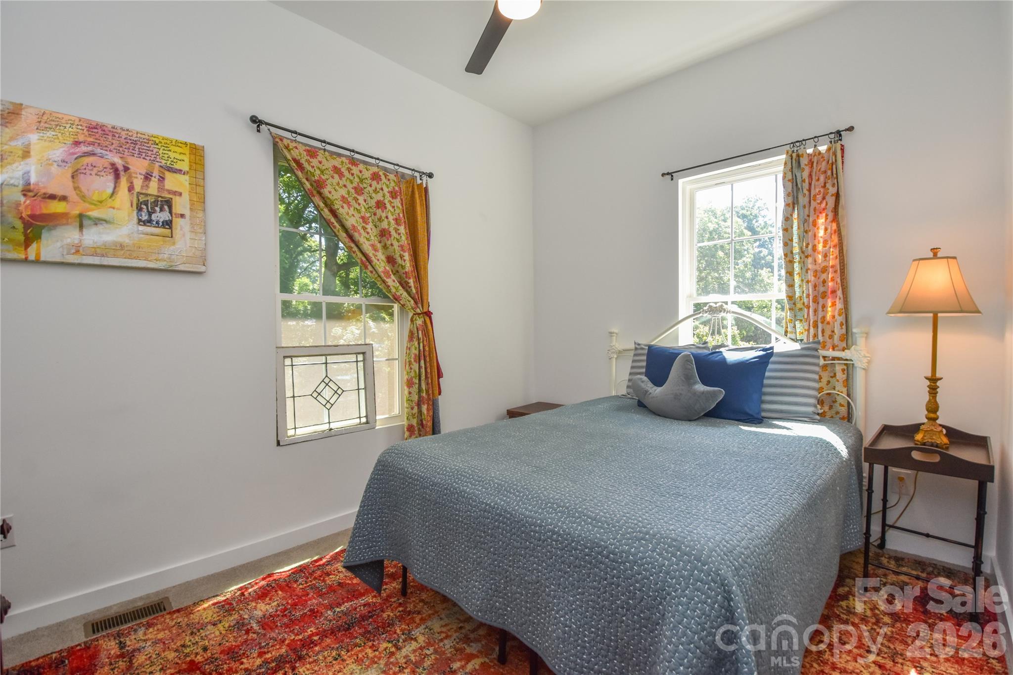 345 W Lowrance Avenue — Mooresville