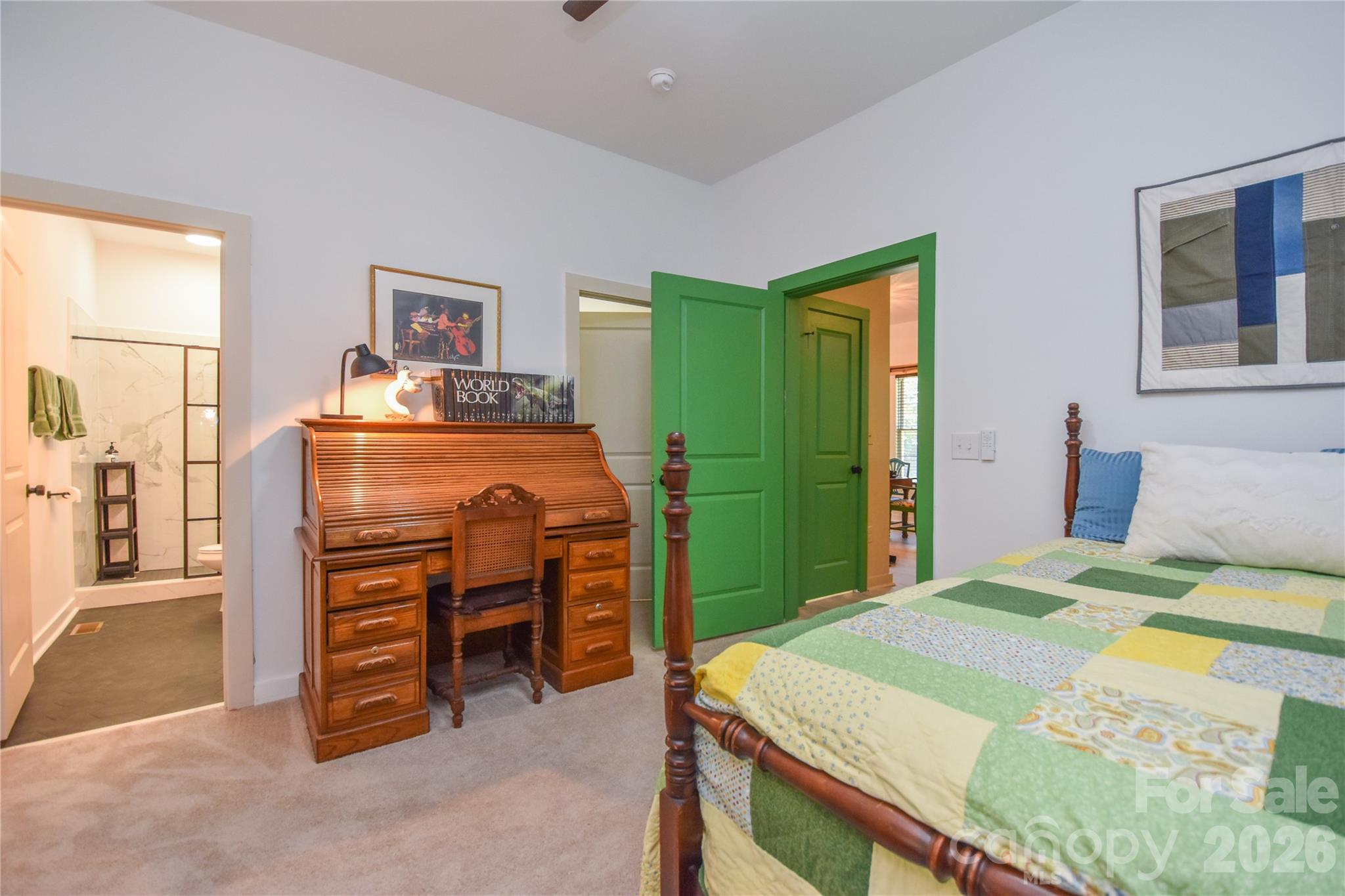 345 W Lowrance Avenue — Mooresville