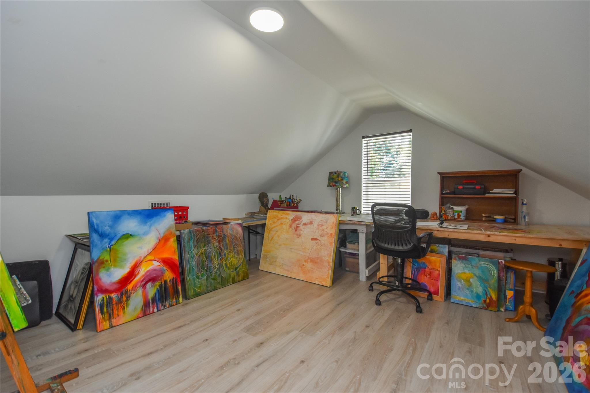 345 W Lowrance Avenue — Mooresville