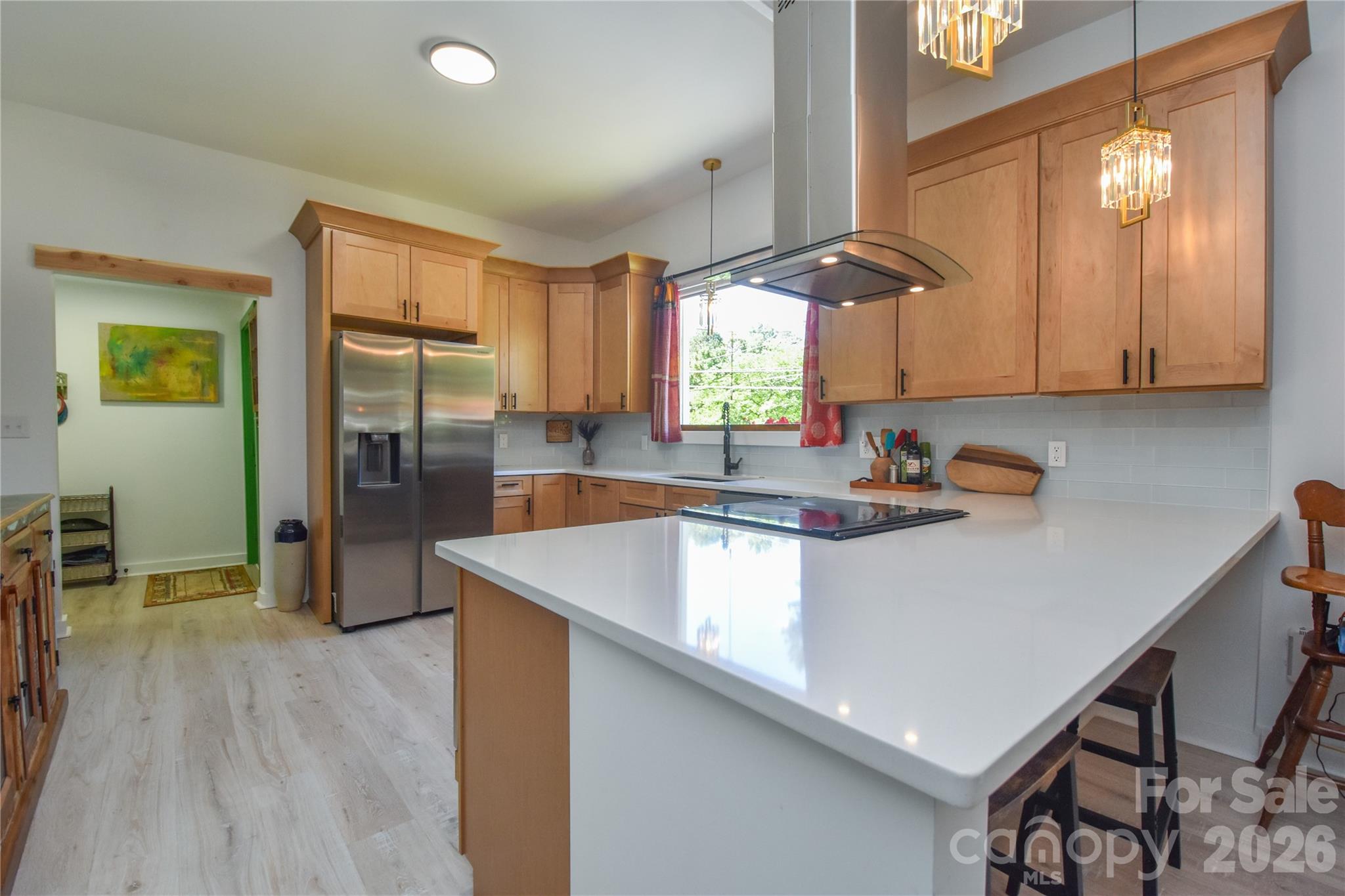 345 W Lowrance Avenue — Mooresville
