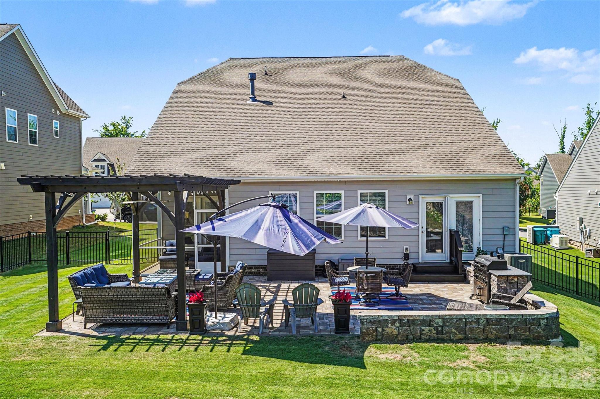 3024 Deep River Way — Waxhaw