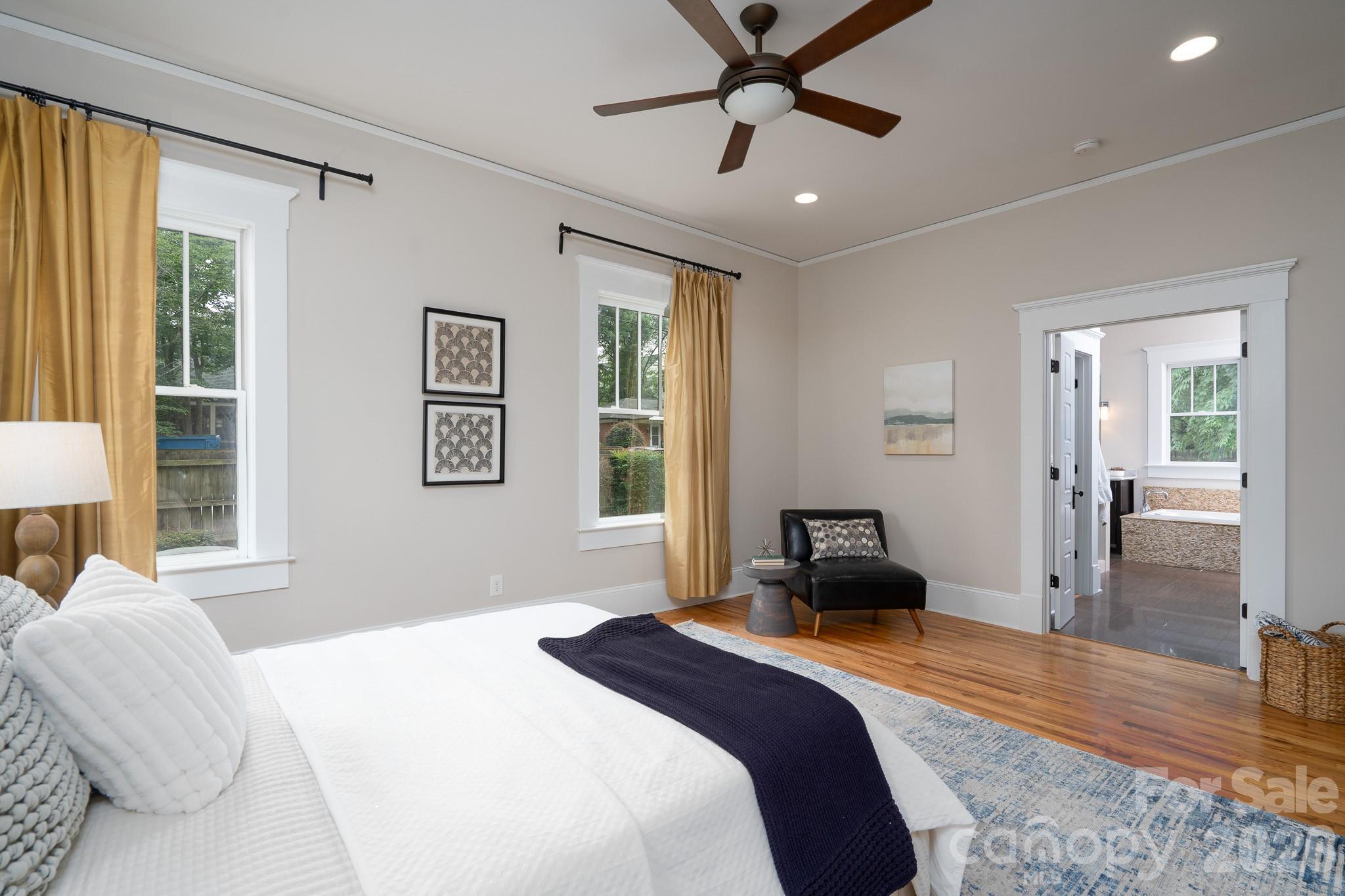 1128 E 35th Street — Charlotte