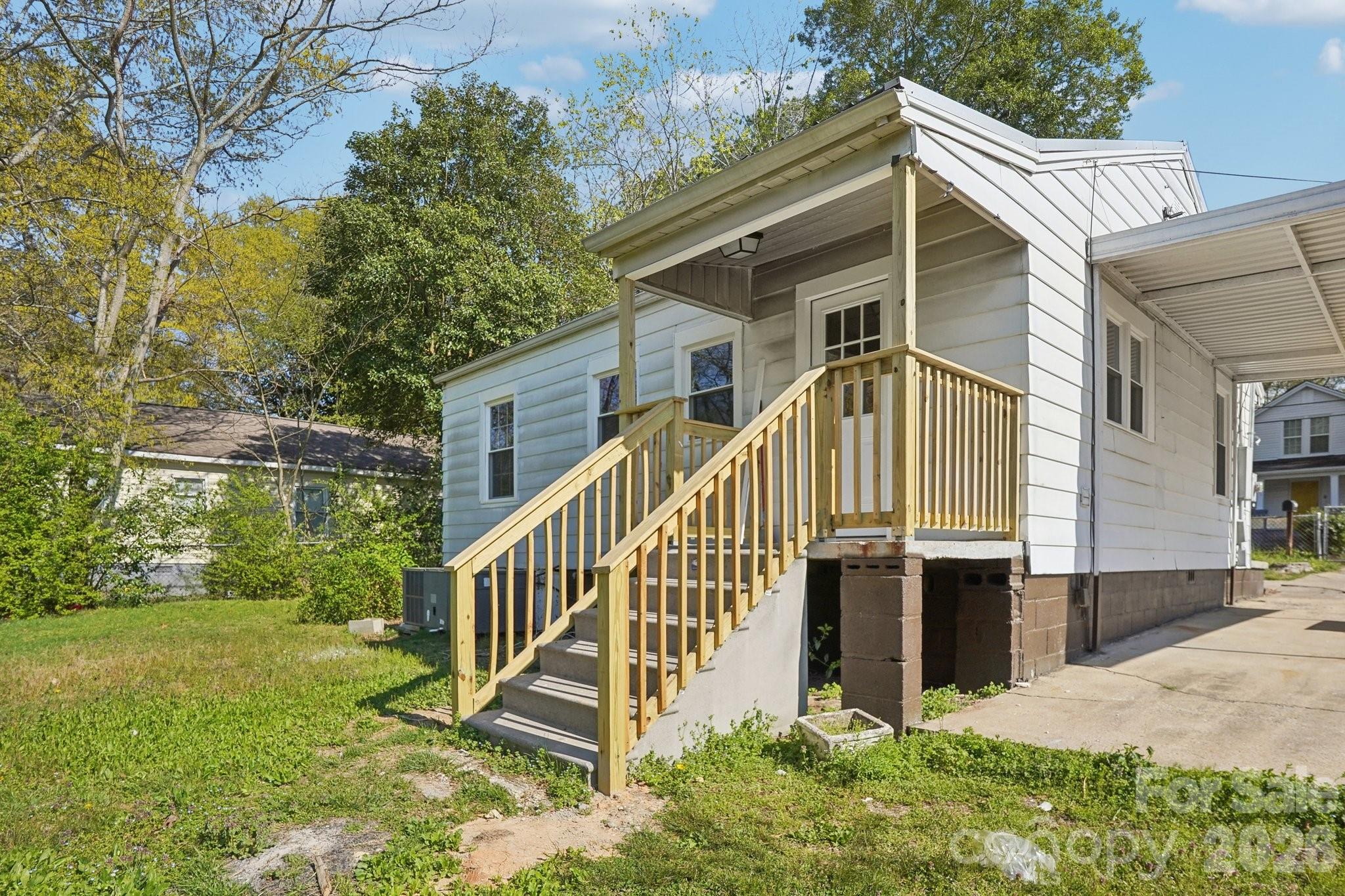 1424 Ware Avenue — Gastonia