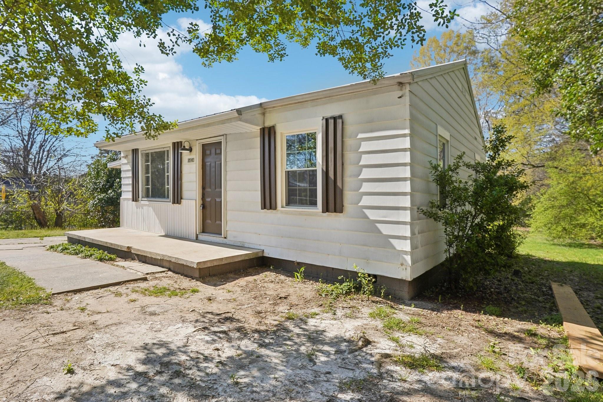 1424 Ware Avenue — Gastonia