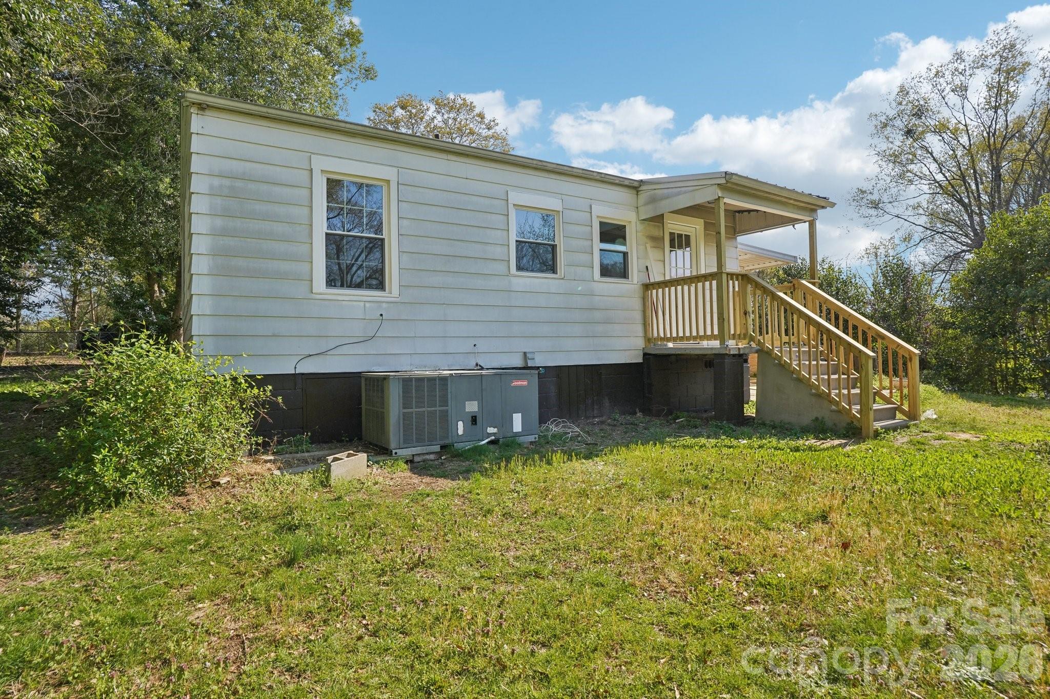 1424 Ware Avenue — Gastonia