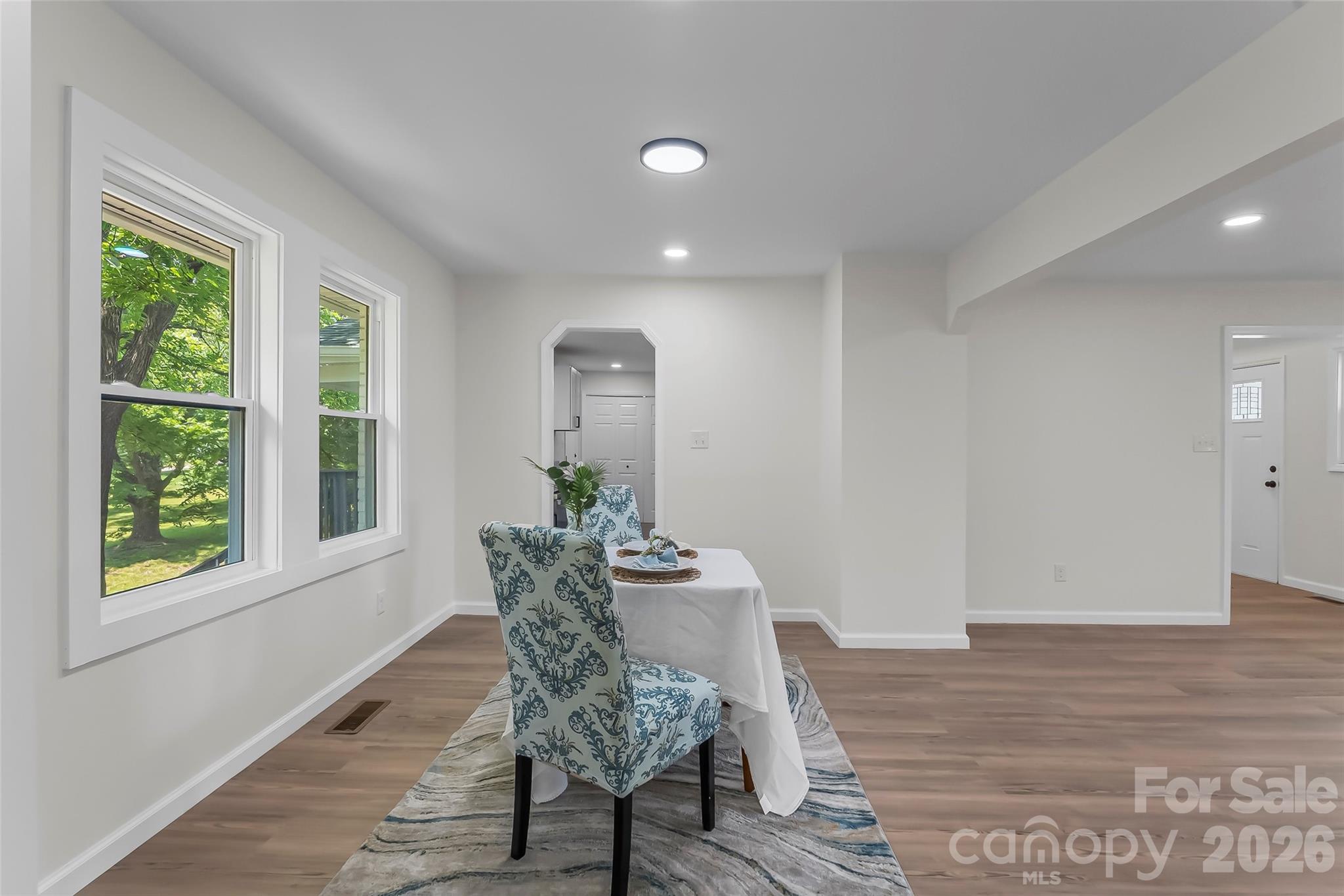 2705 Robinson Road — Newton