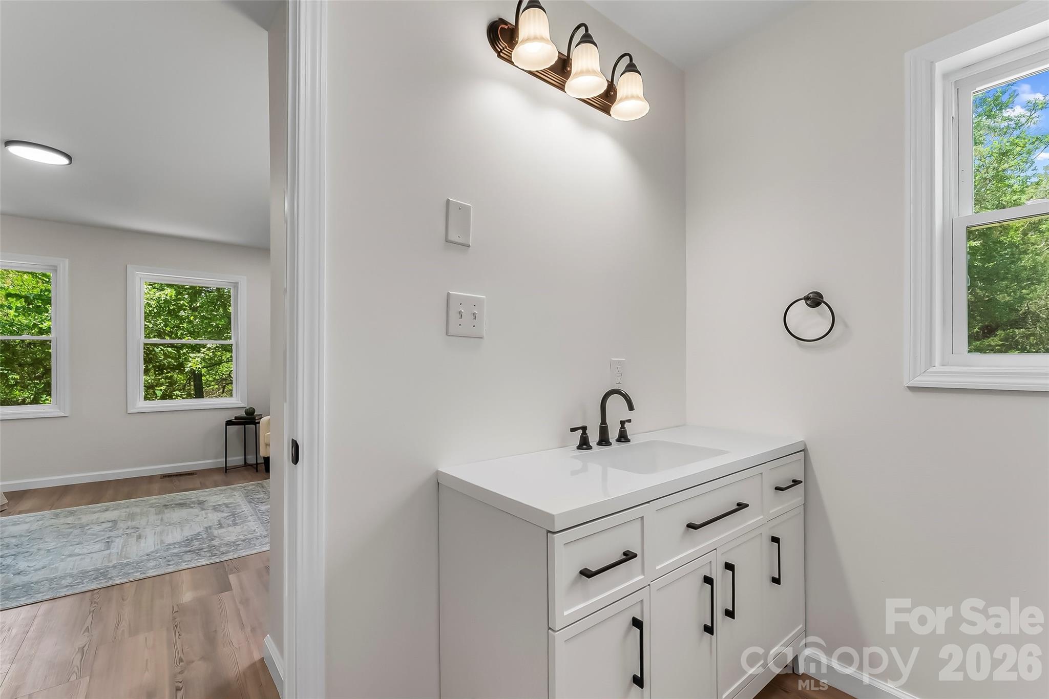 2705 Robinson Road — Newton