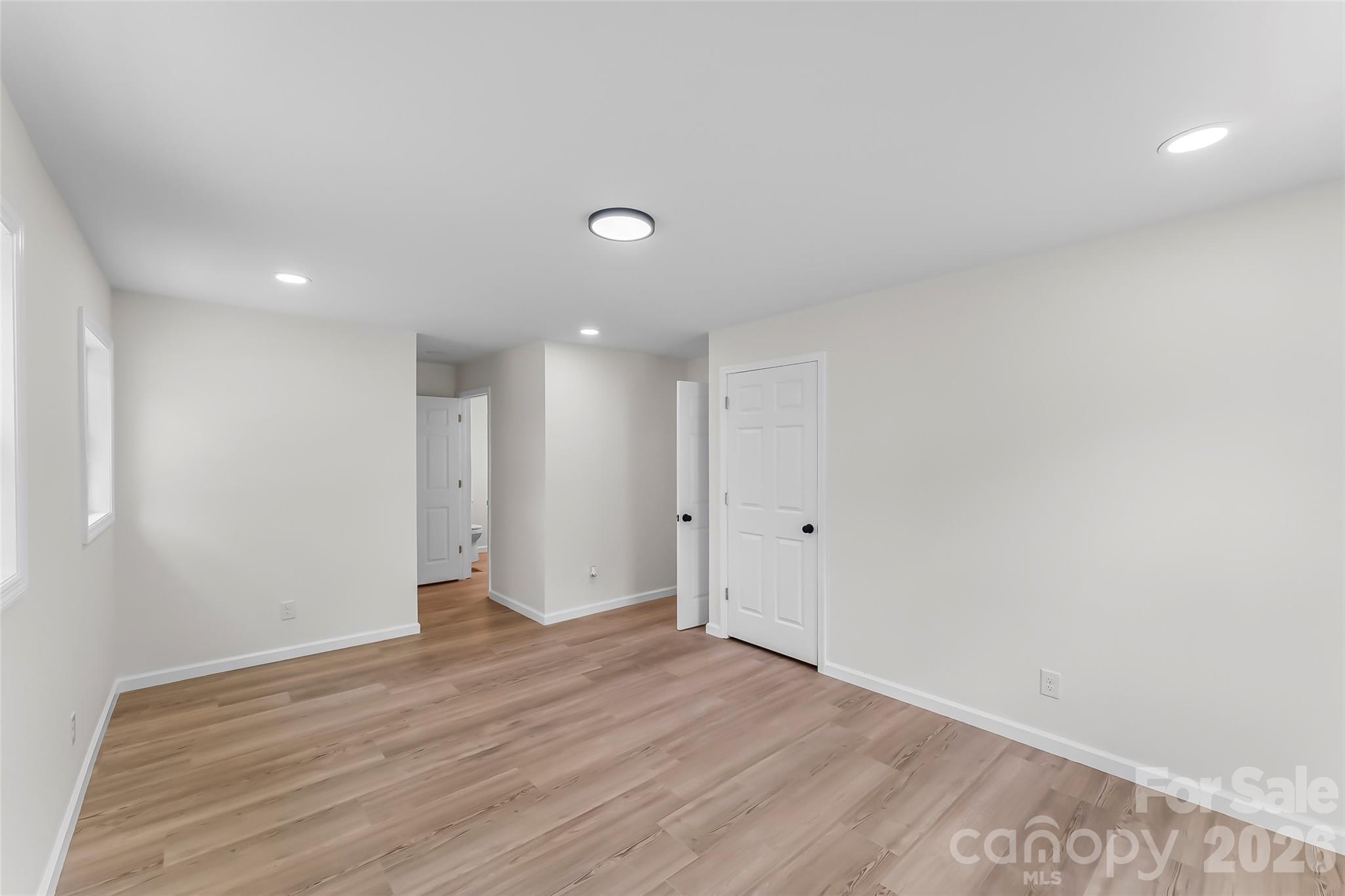 2705 Robinson Road — Newton