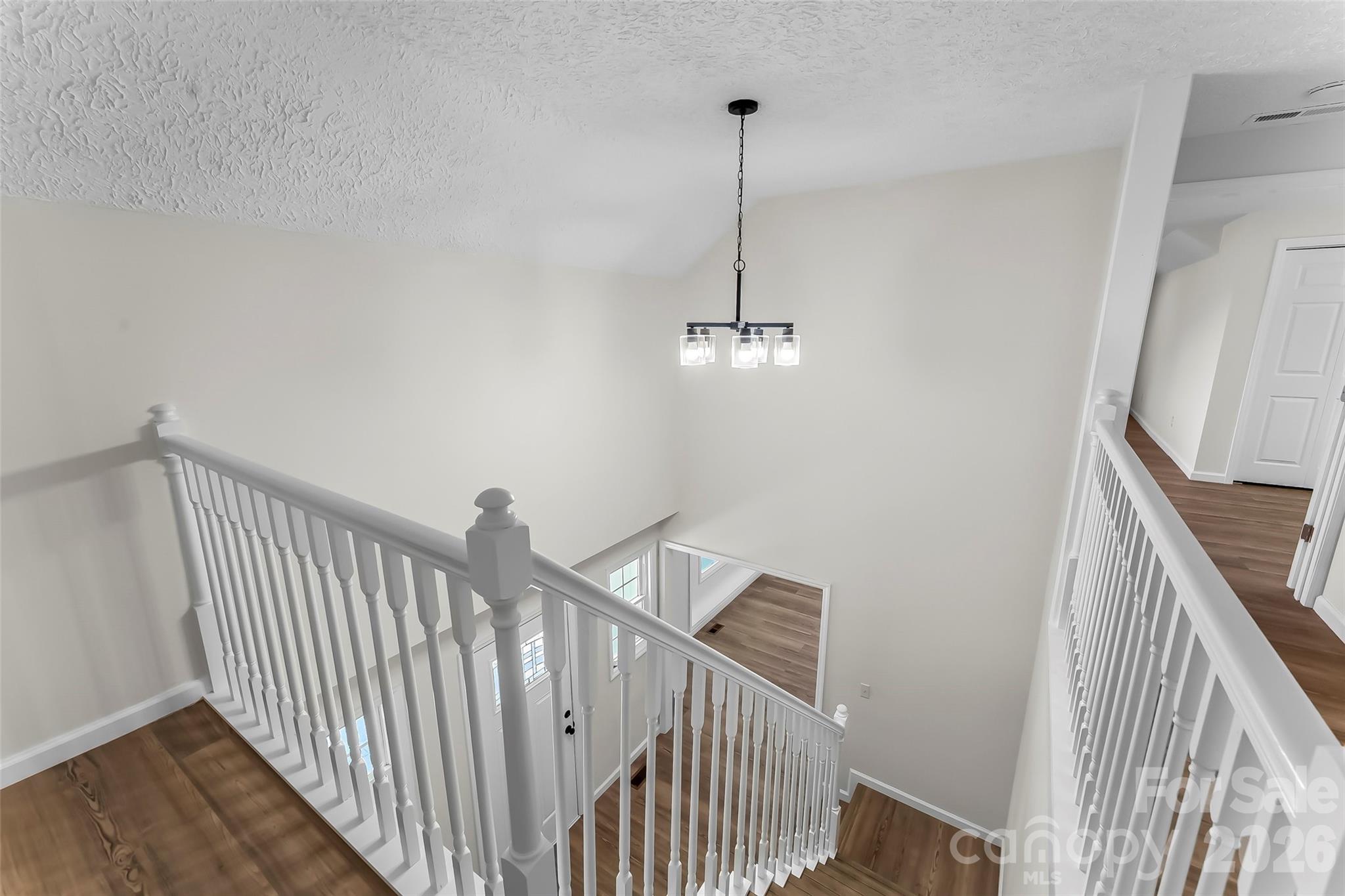 2705 Robinson Road — Newton