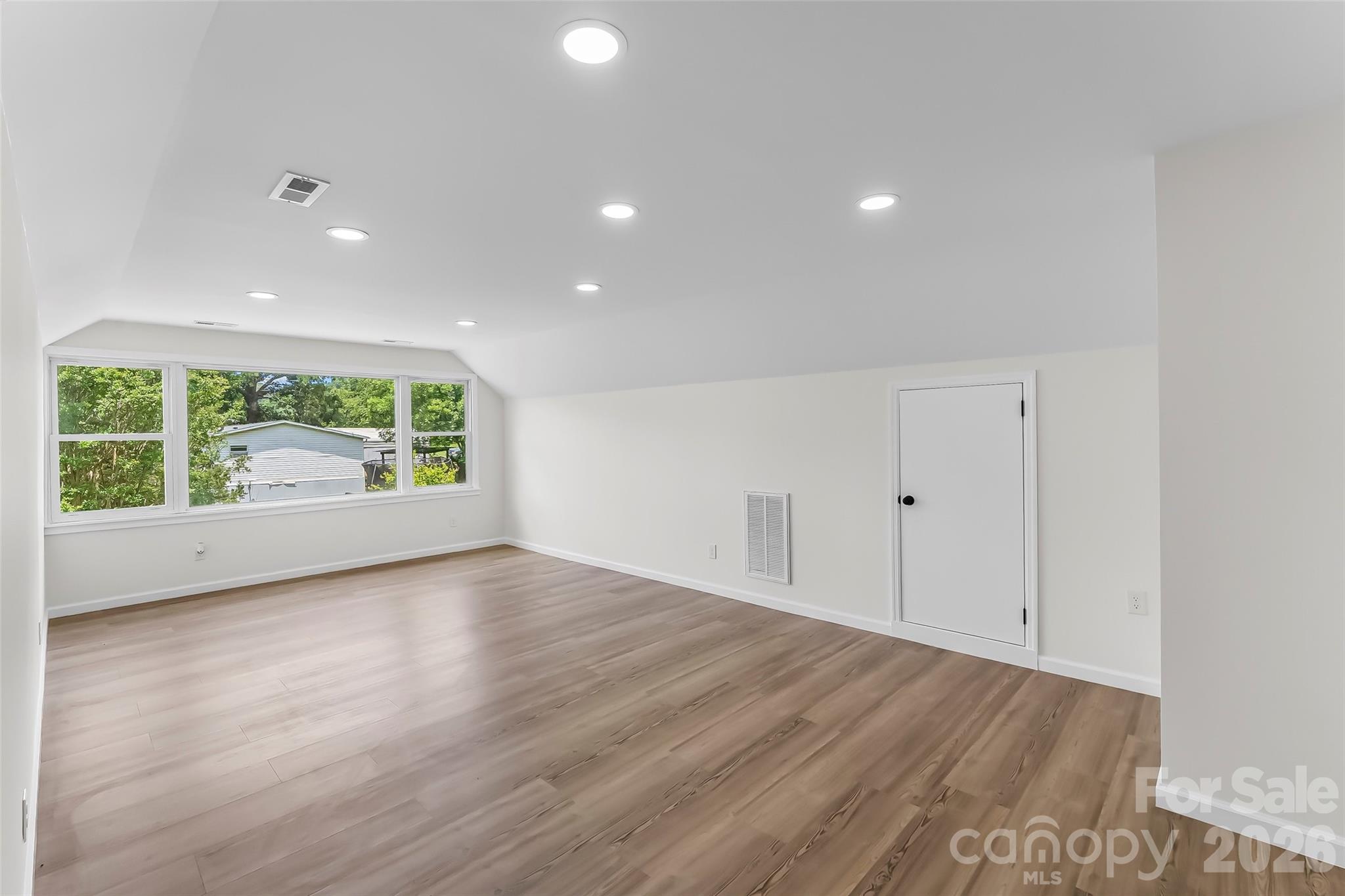 2705 Robinson Road — Newton