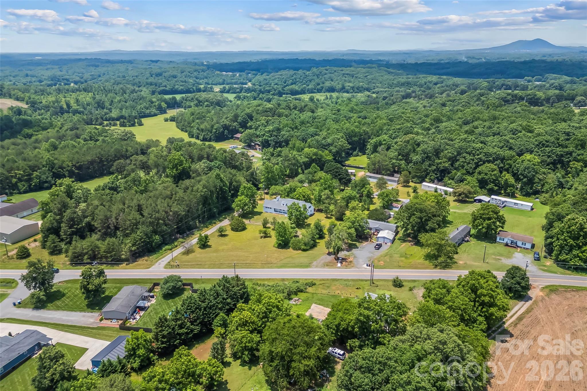2705 Robinson Road — Newton